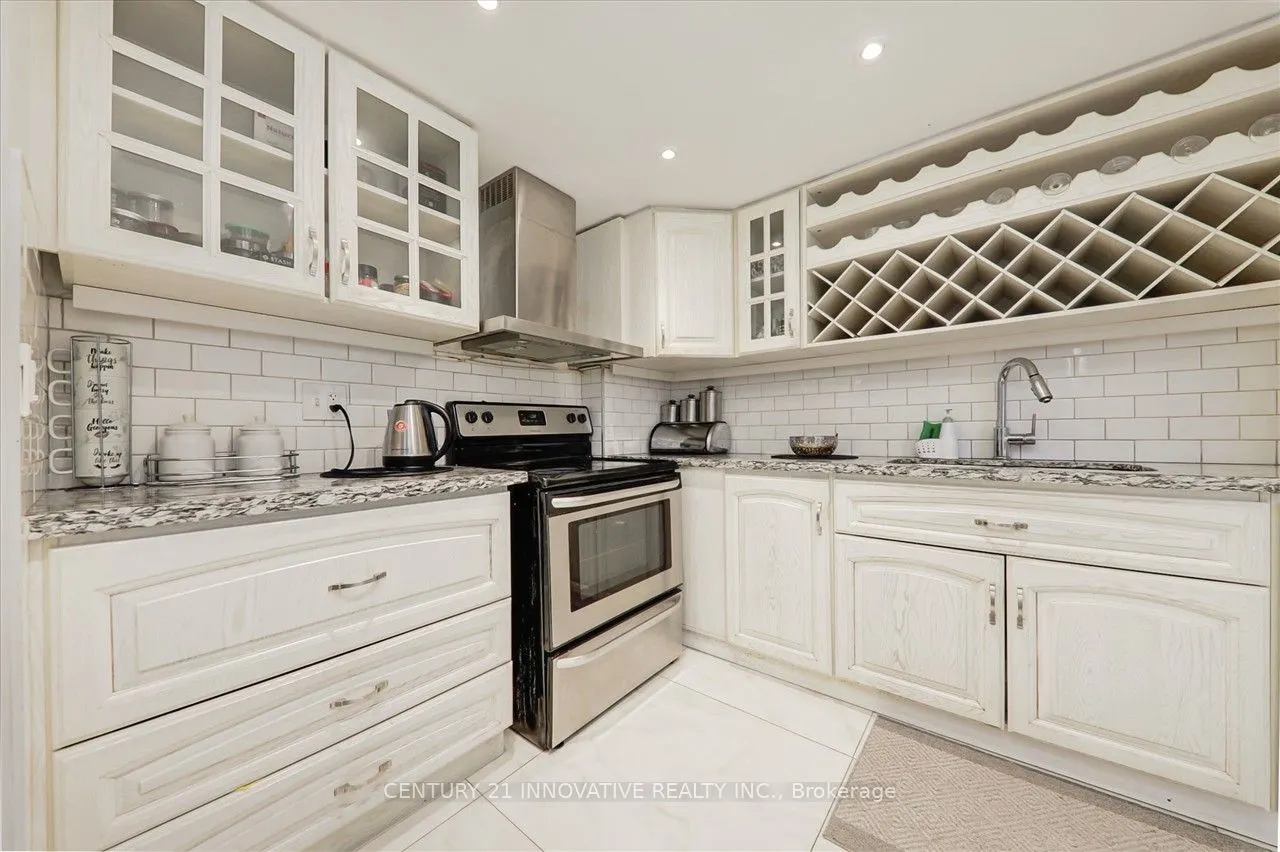 10 Markbrook Lane, #1004