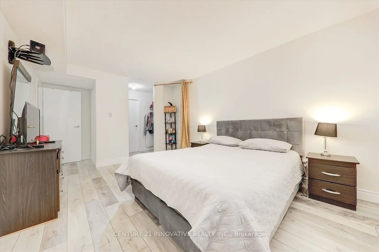10 Markbrook Lane, #1004