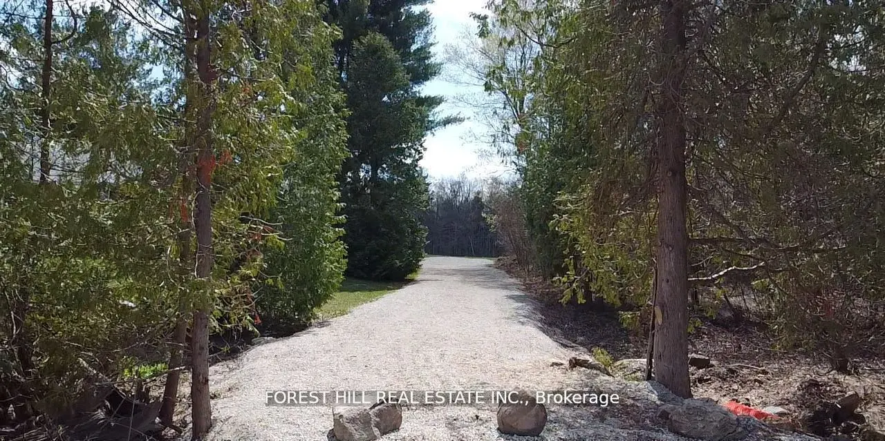 7406 17 Side Road
