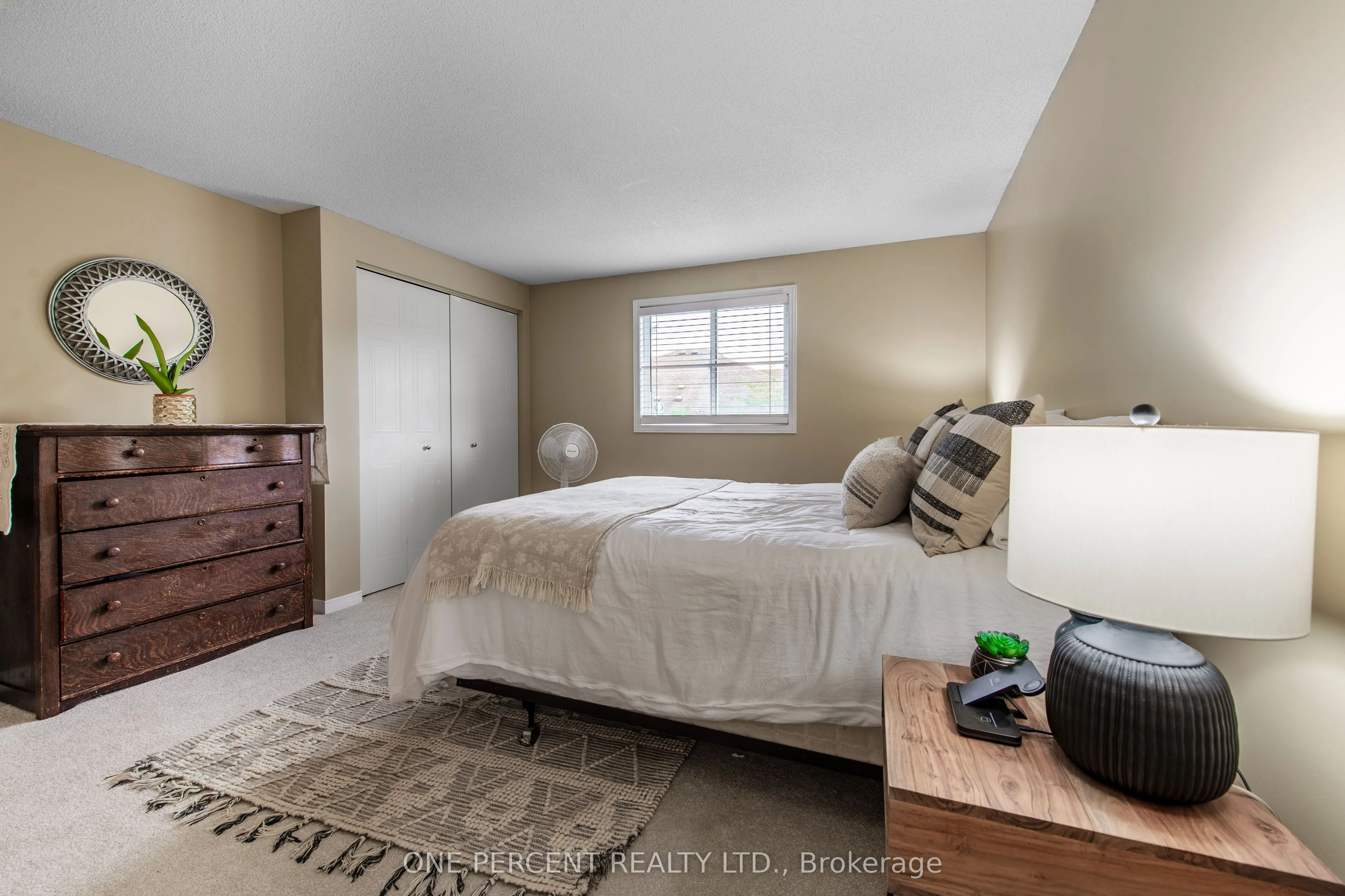 240 Walsh Crescent