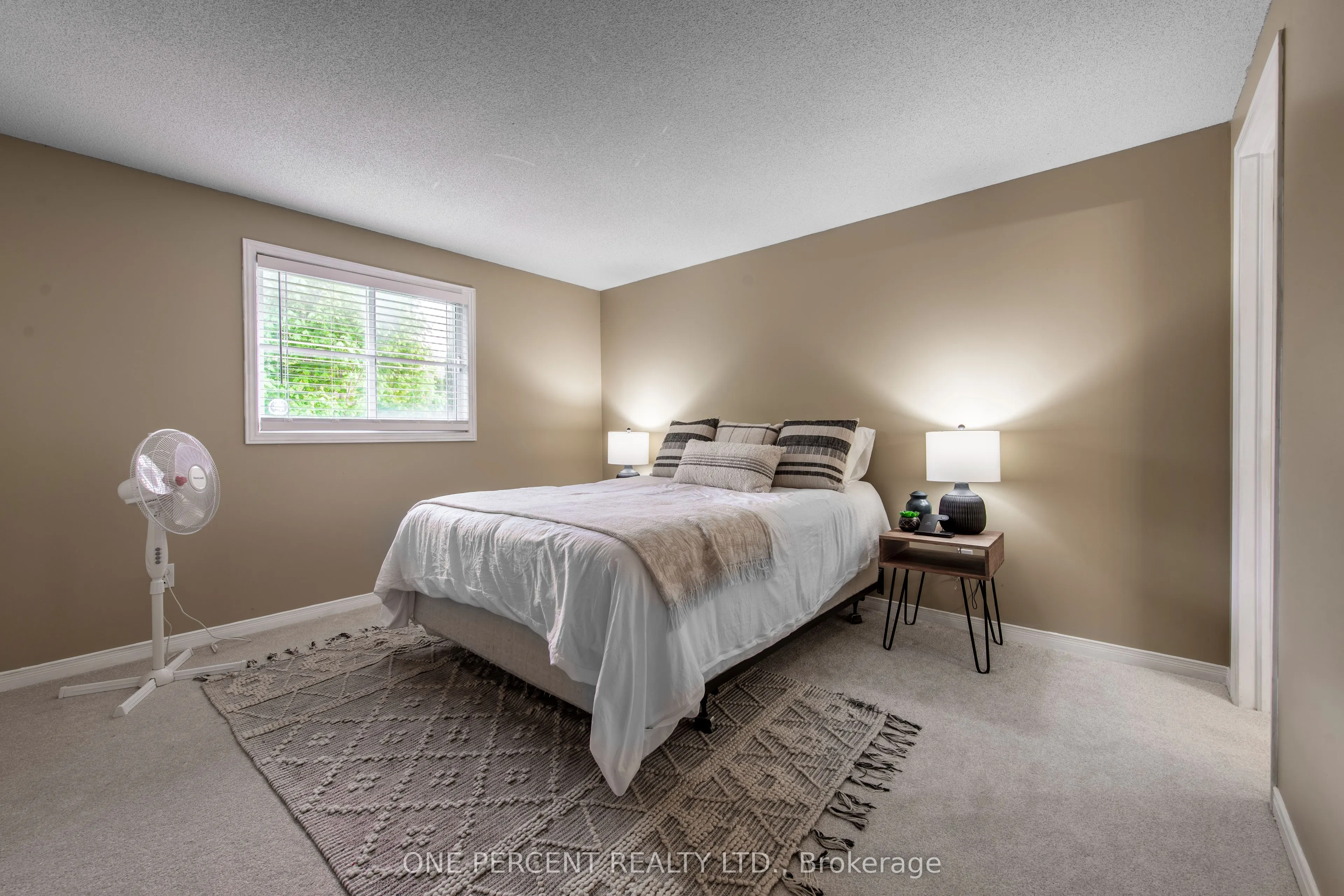 240 Walsh Crescent