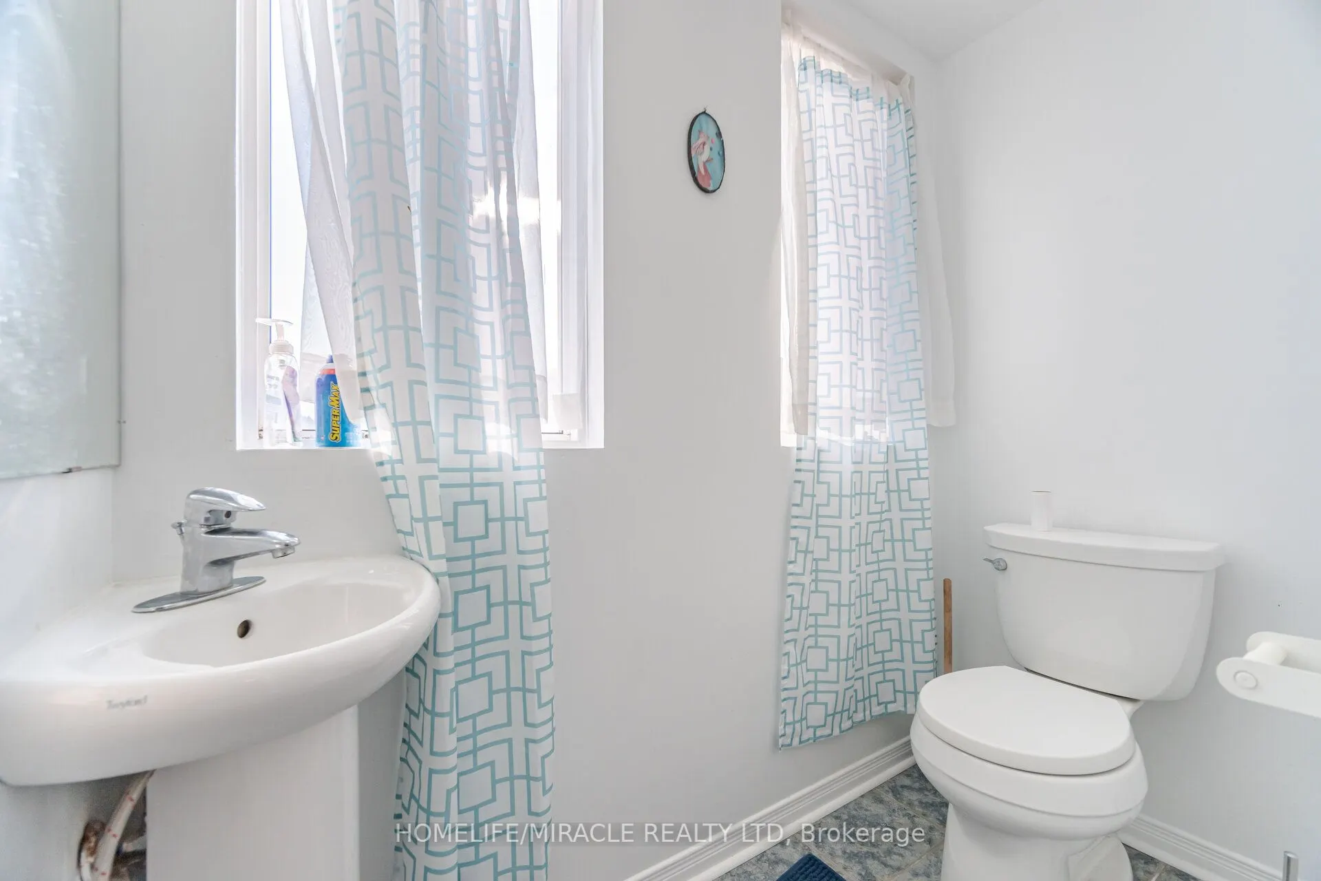 3049 Finch Avenue W #2002