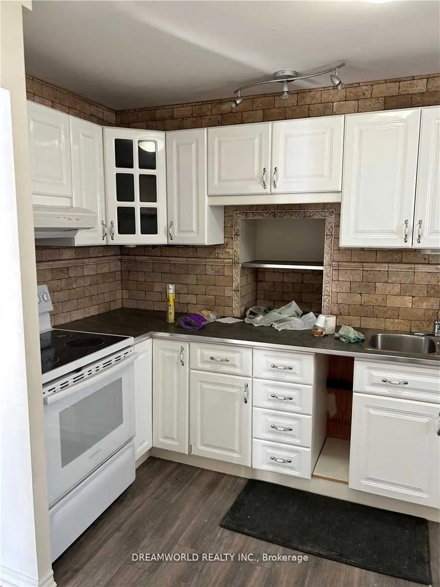 10 Yorkview Drive