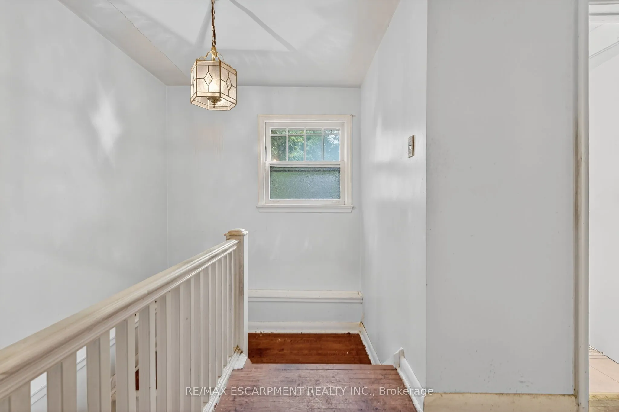 626 George Street E