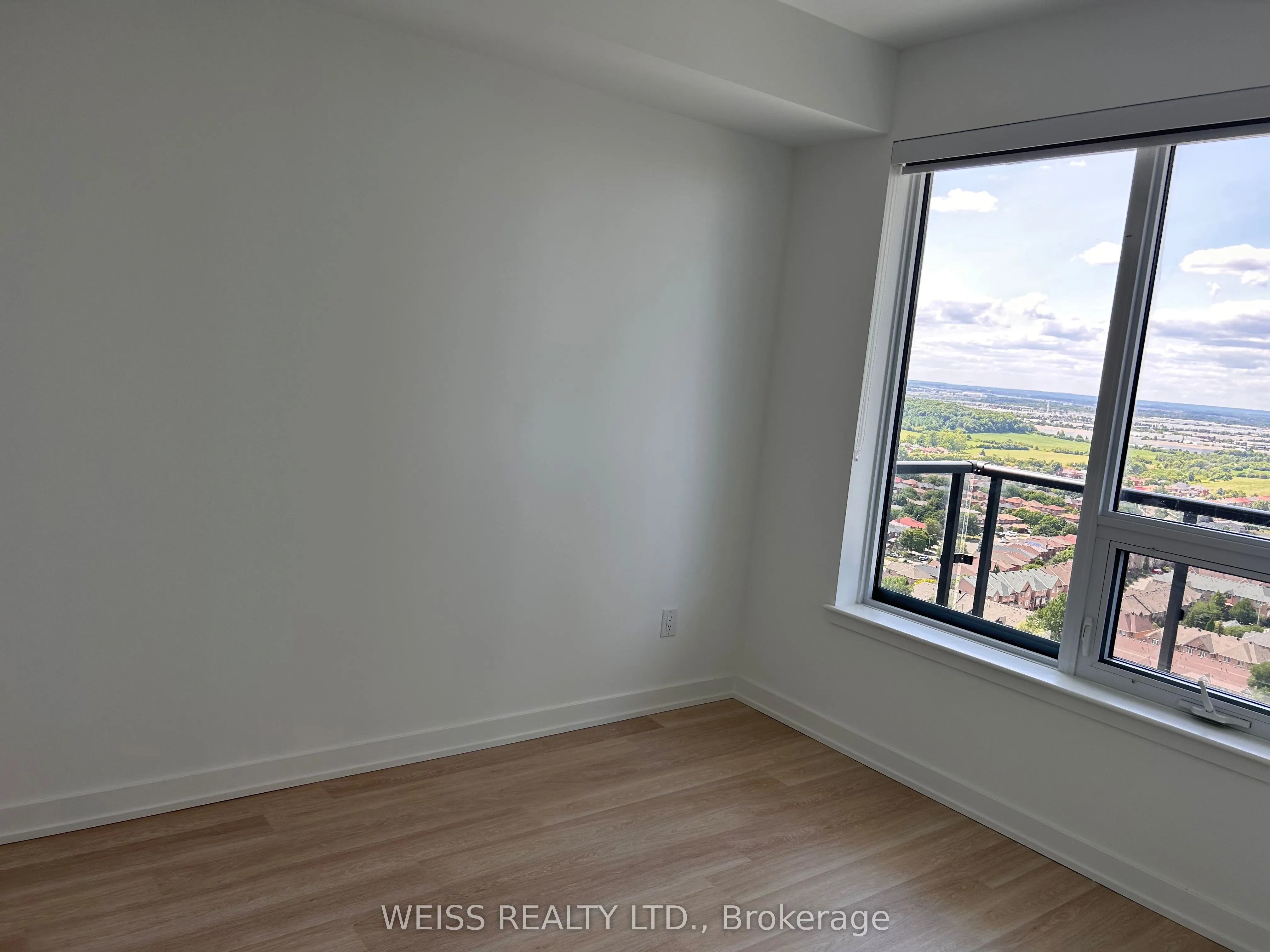 5105 Hurontario Street, #2409