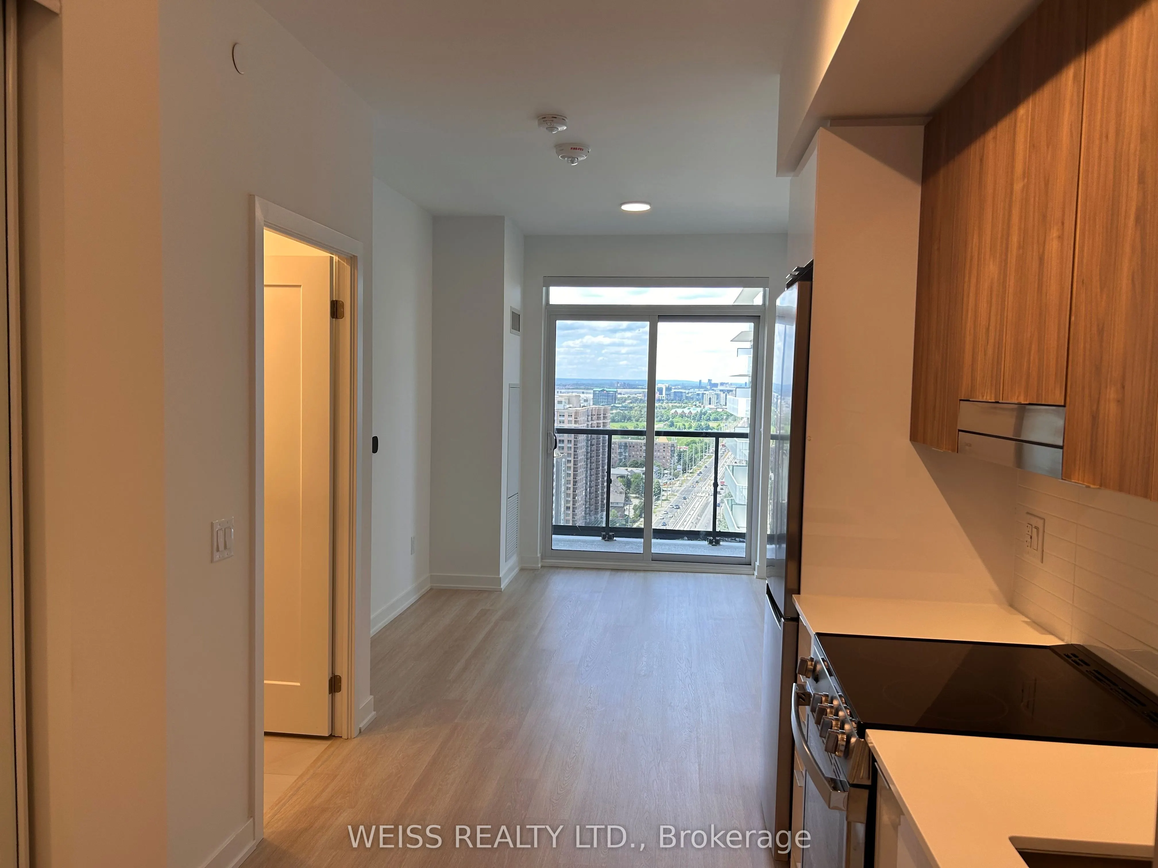 5105 Hurontario Street, #2409