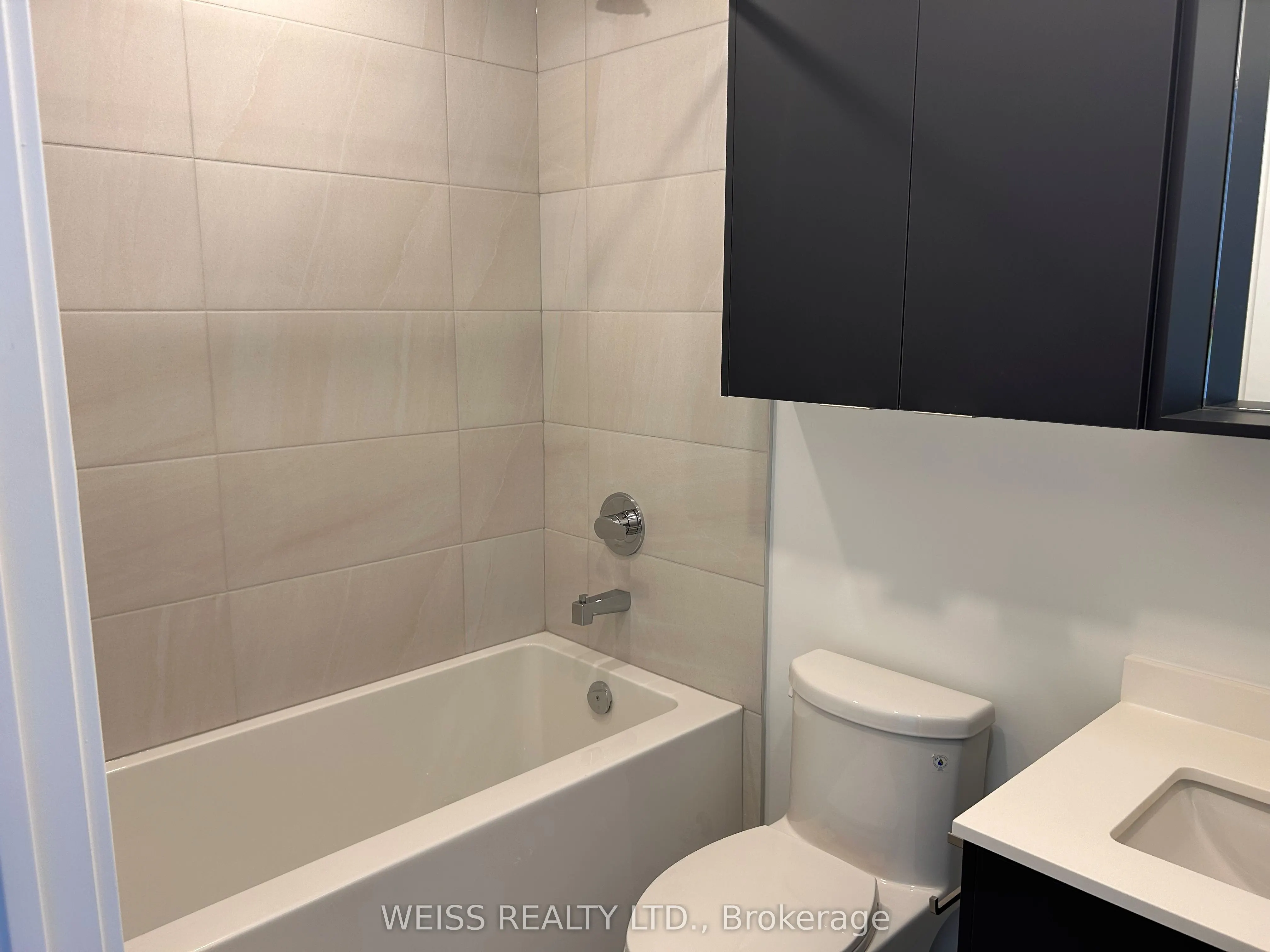 5105 Hurontario Street, #2409