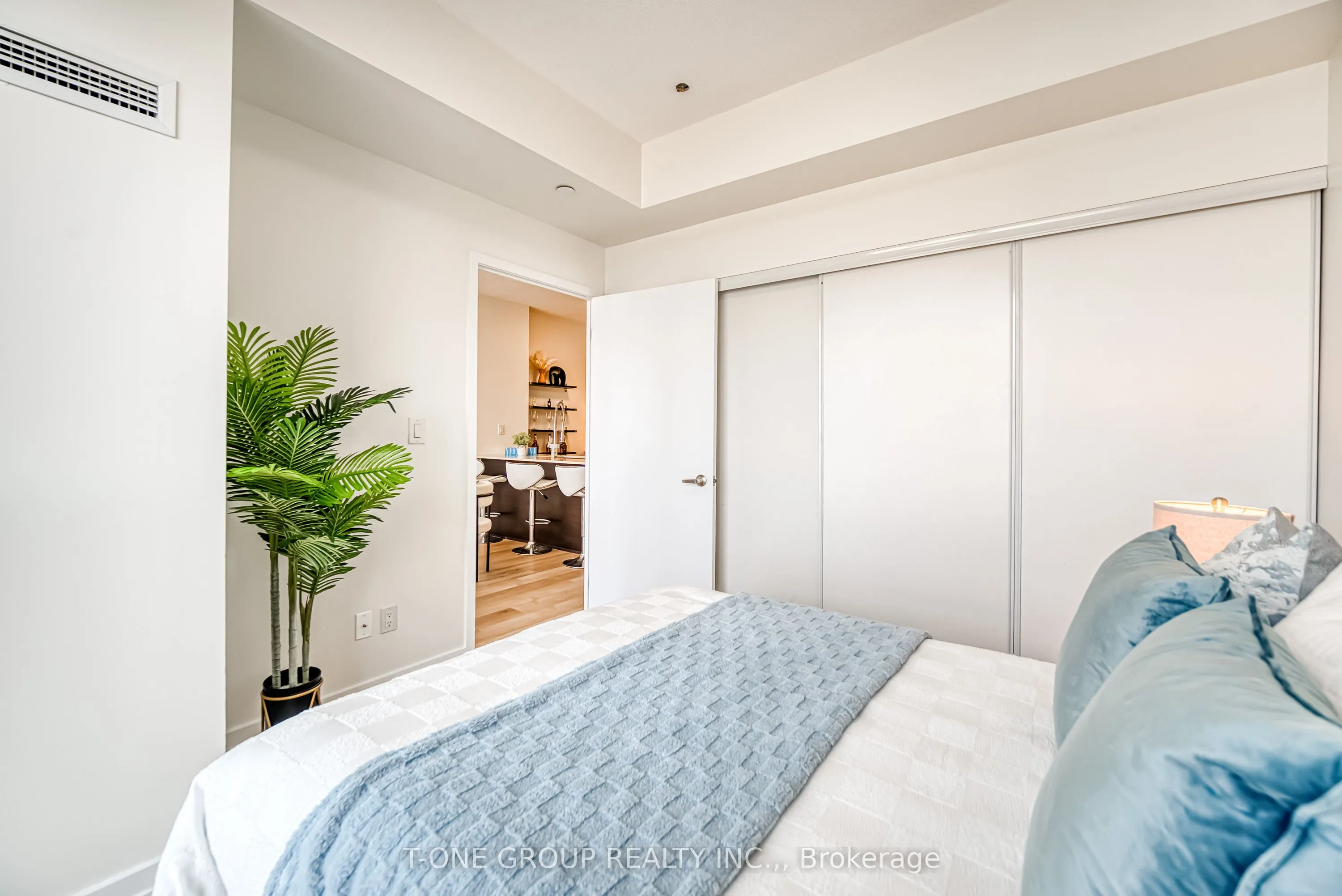 4011 Brickstone Mews, #2806