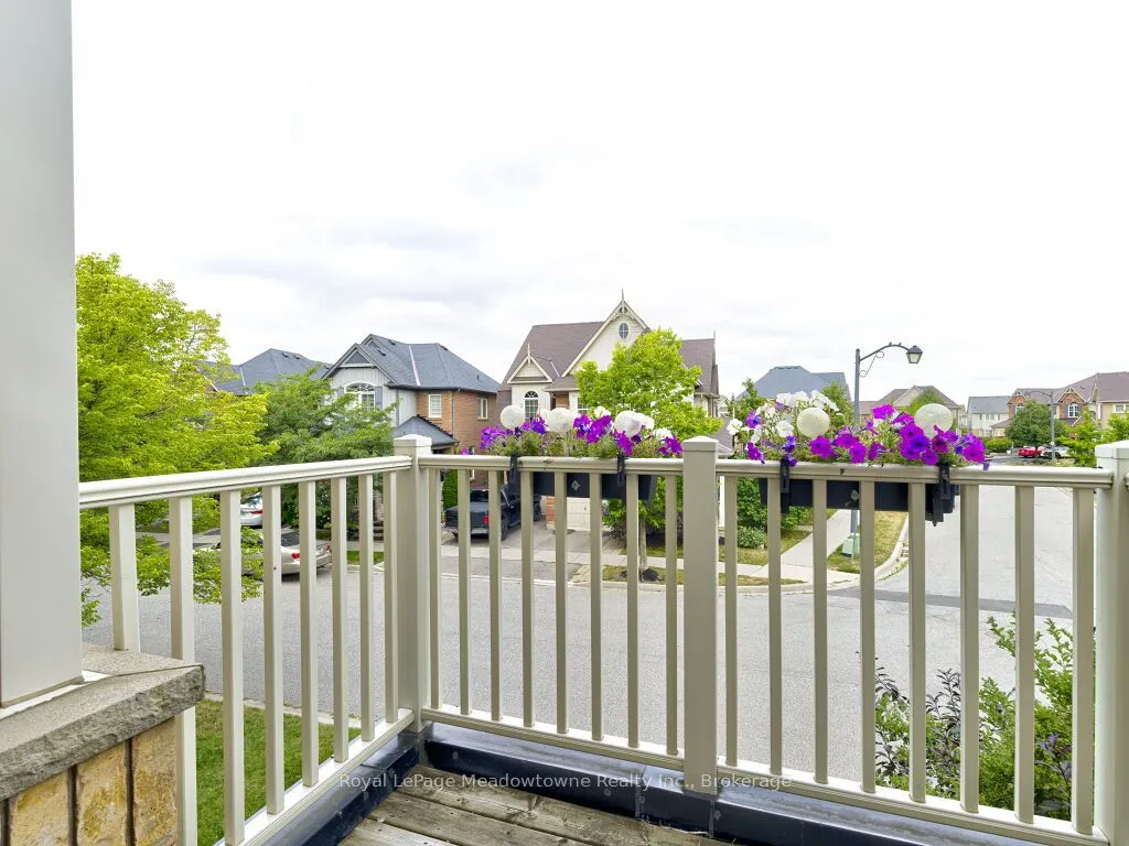 220 Magurn Gate