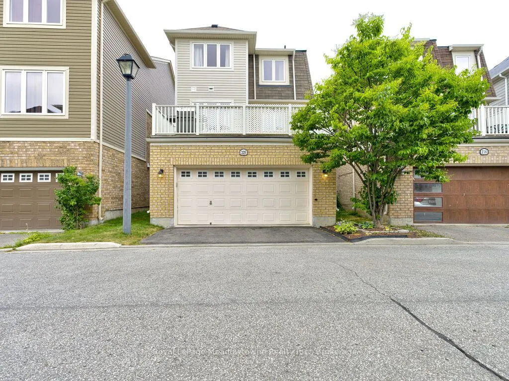 220 Magurn Gate