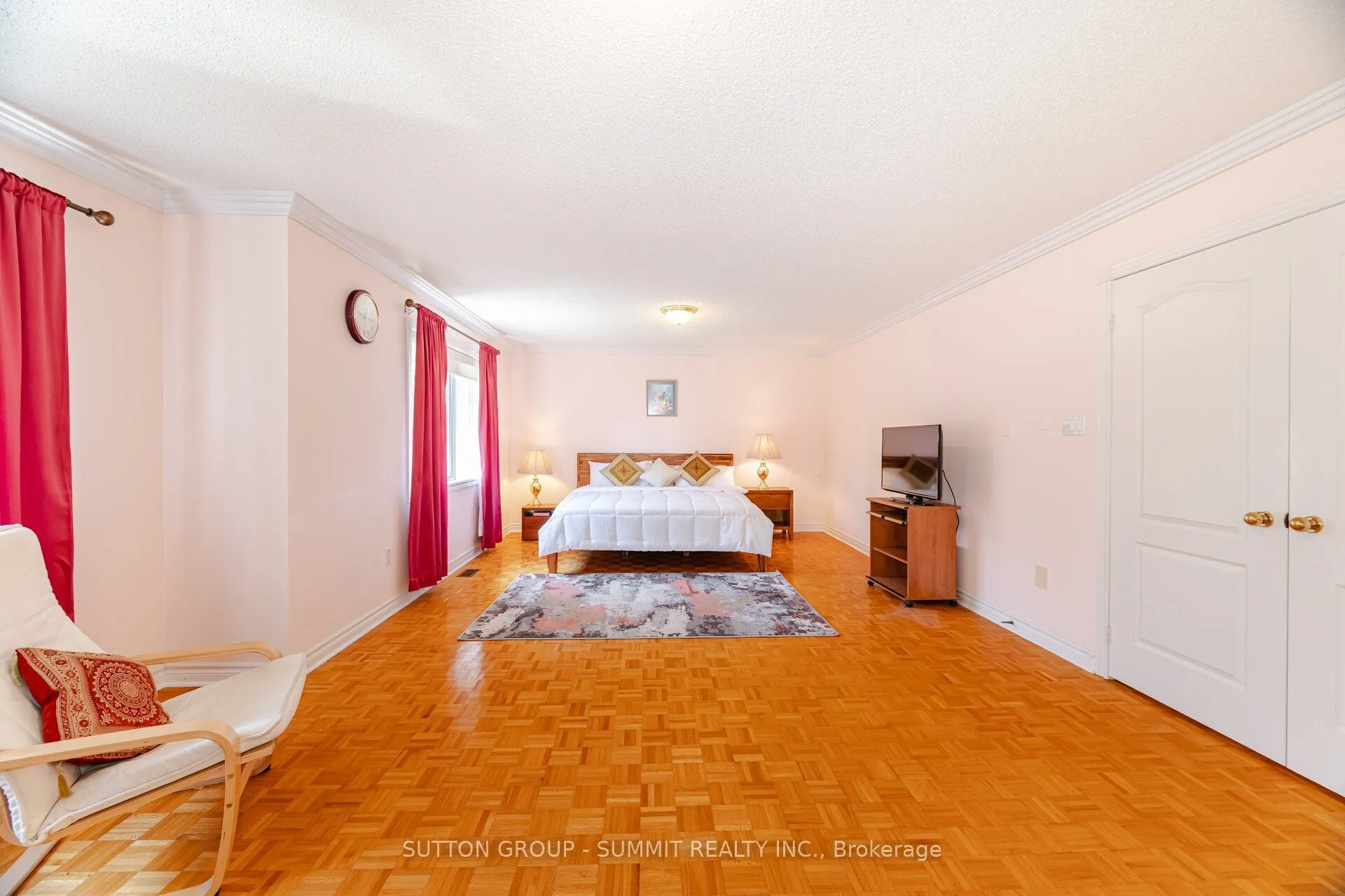 2360 Silverwood Drive