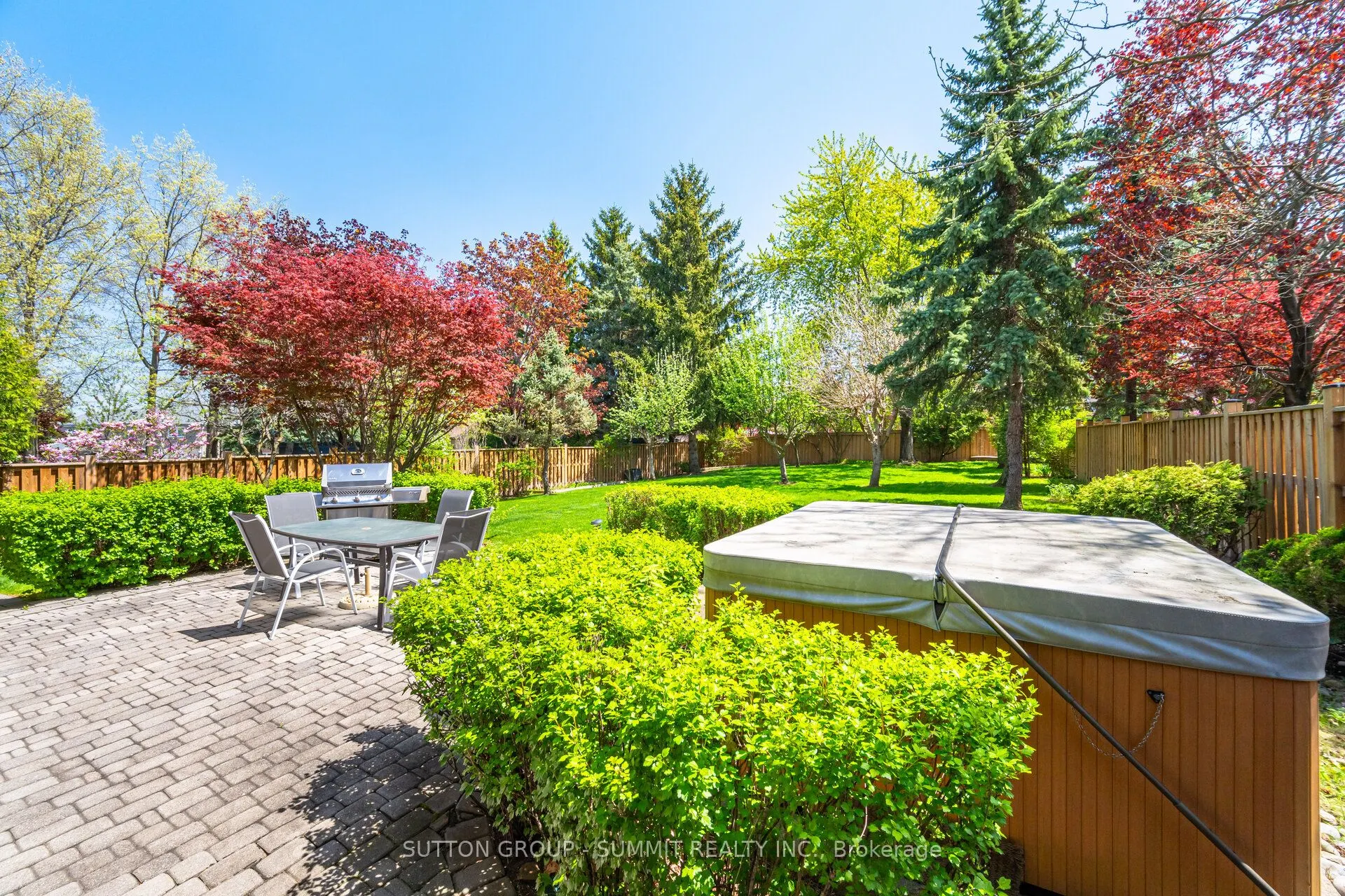 2360 Silverwood Drive