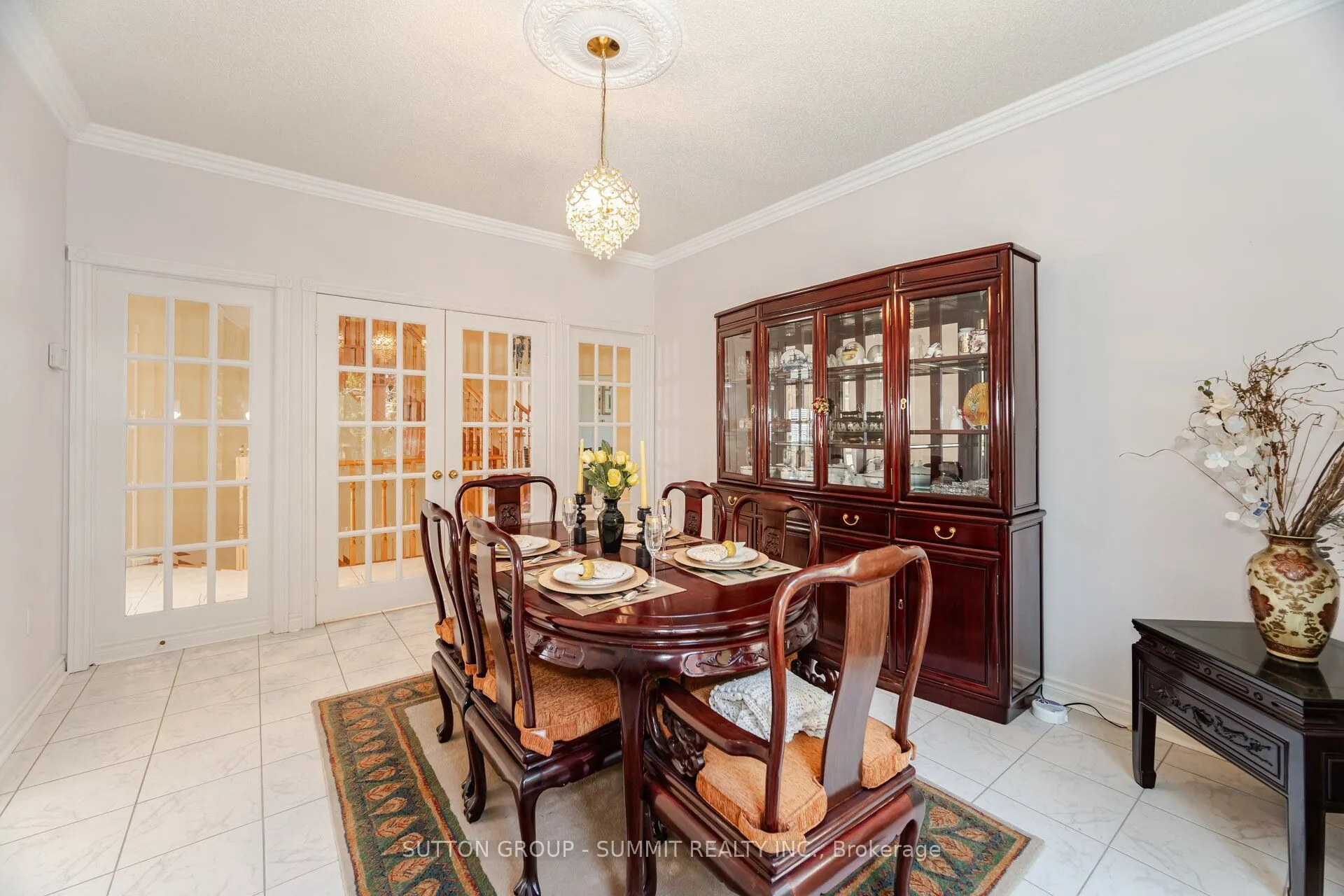 2360 Silverwood Drive