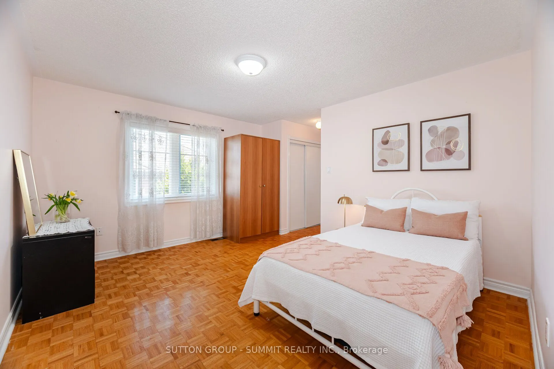 2360 Silverwood Drive