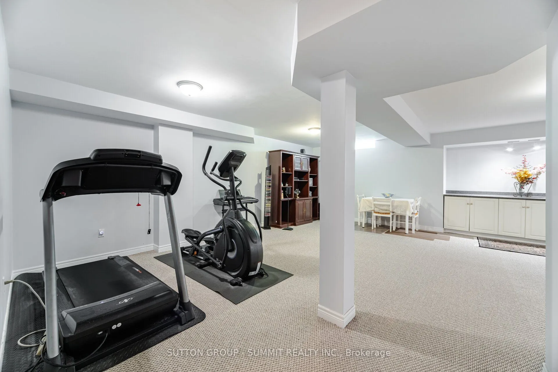 2360 Silverwood Drive