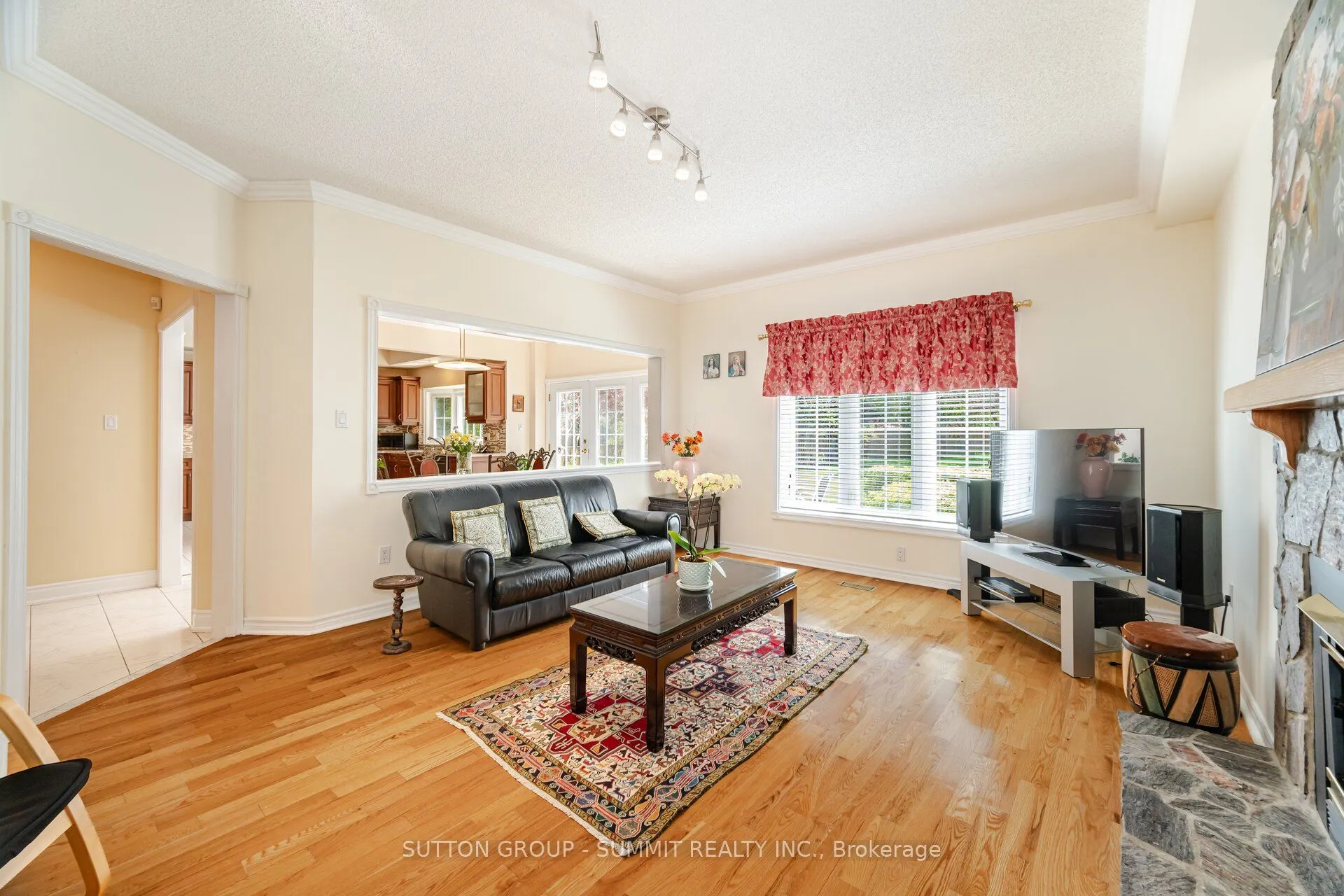 2360 Silverwood Drive