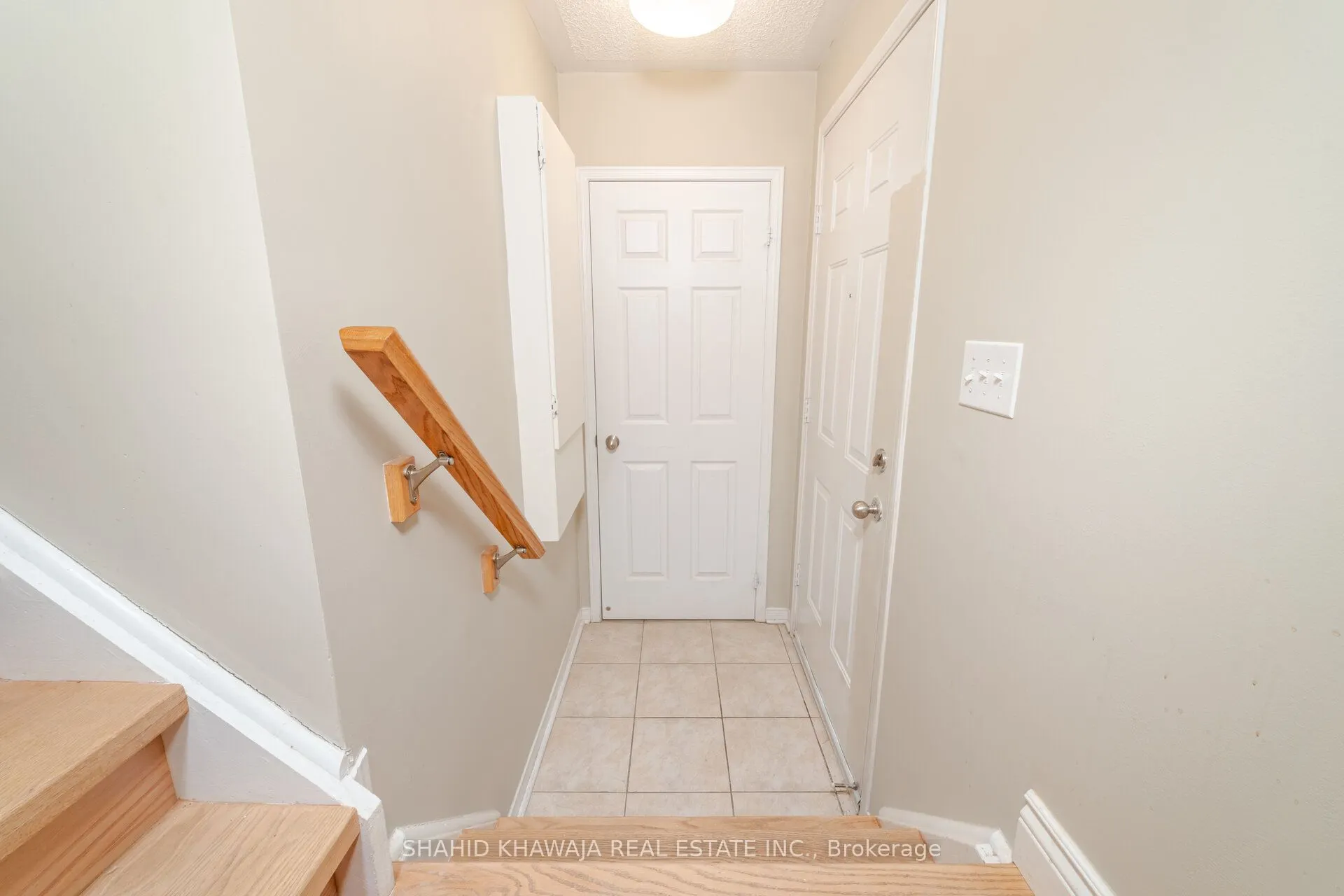3025 Destination Drive, #7