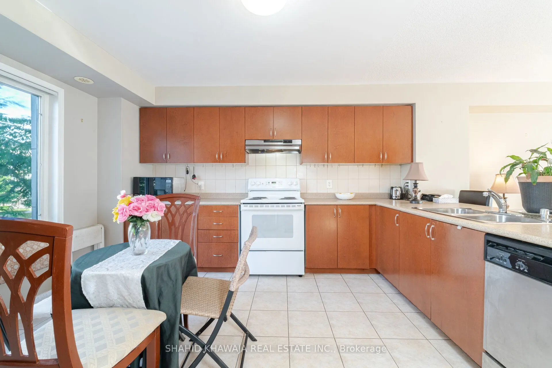 3025 Destination Drive, #7