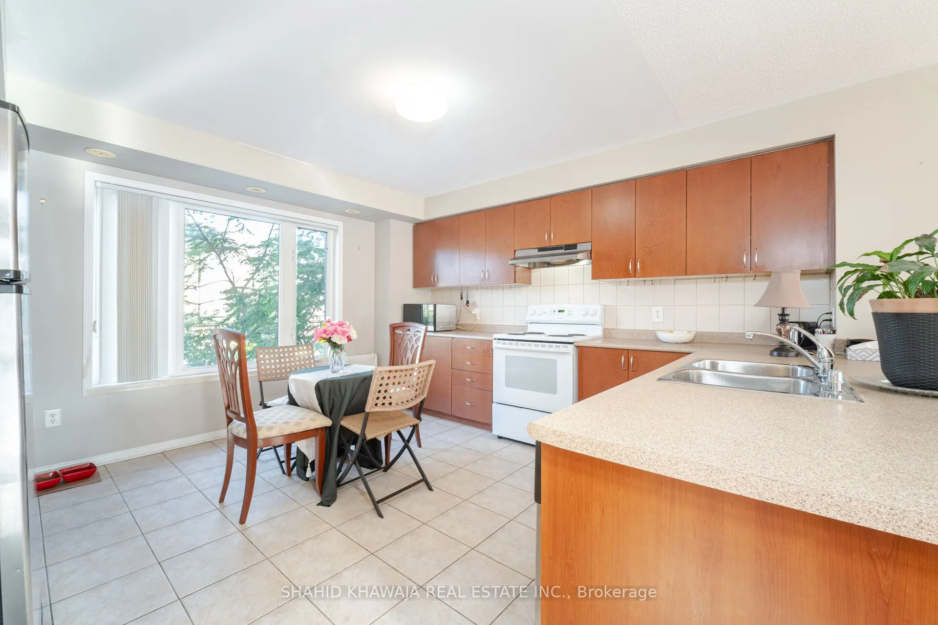 3025 Destination Drive, #7