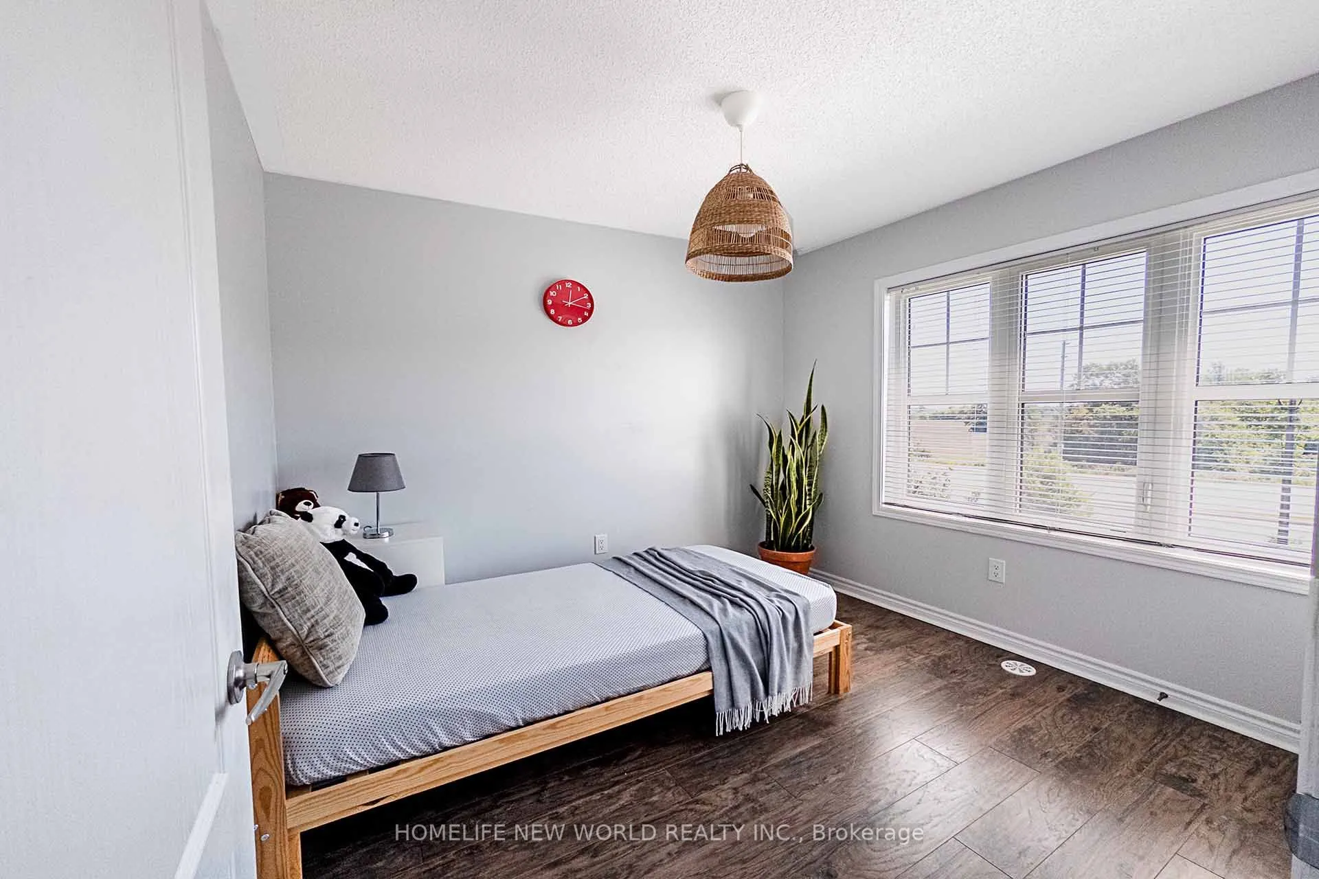1593 Leblanc Court