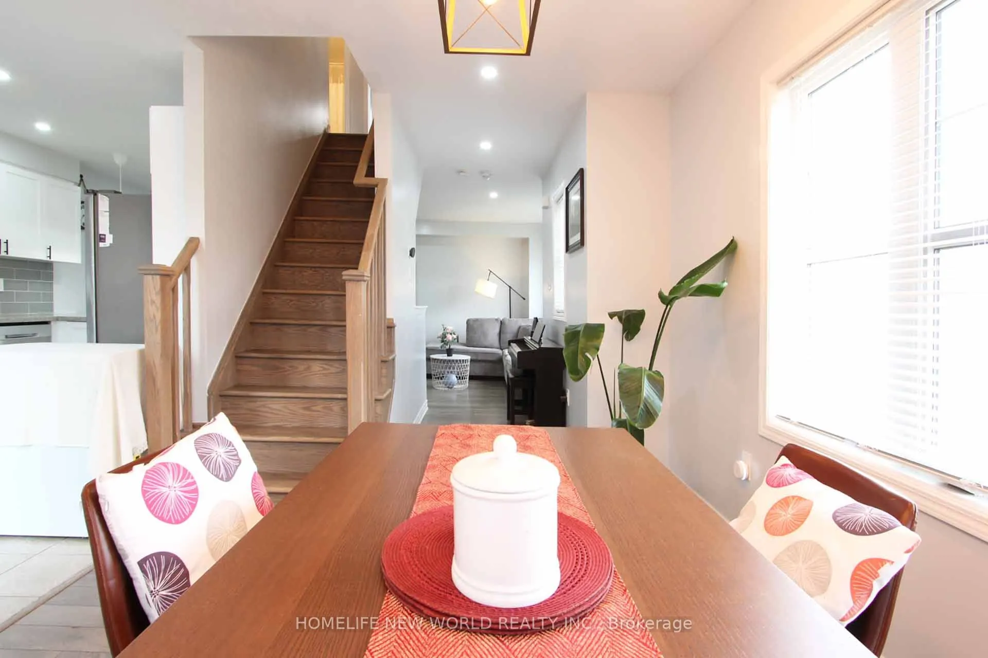 1593 Leblanc Court