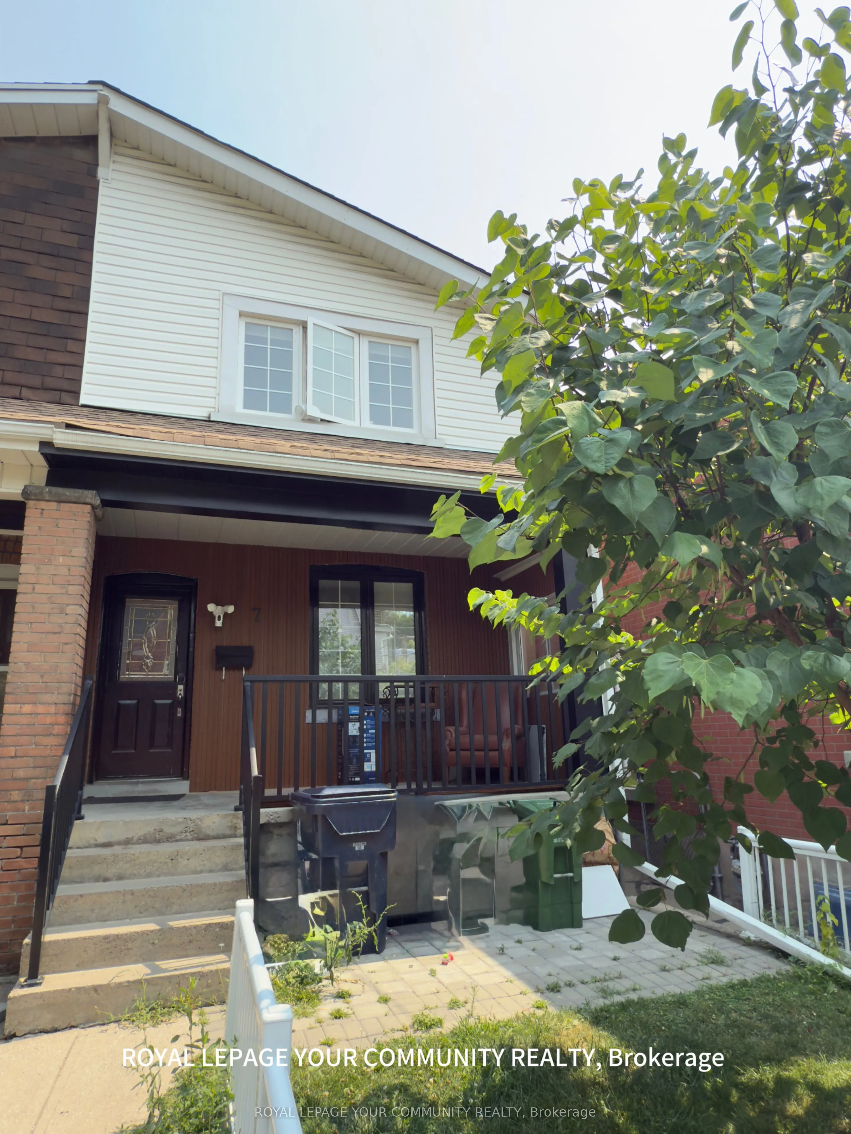7 Harvie Avenue E, #2