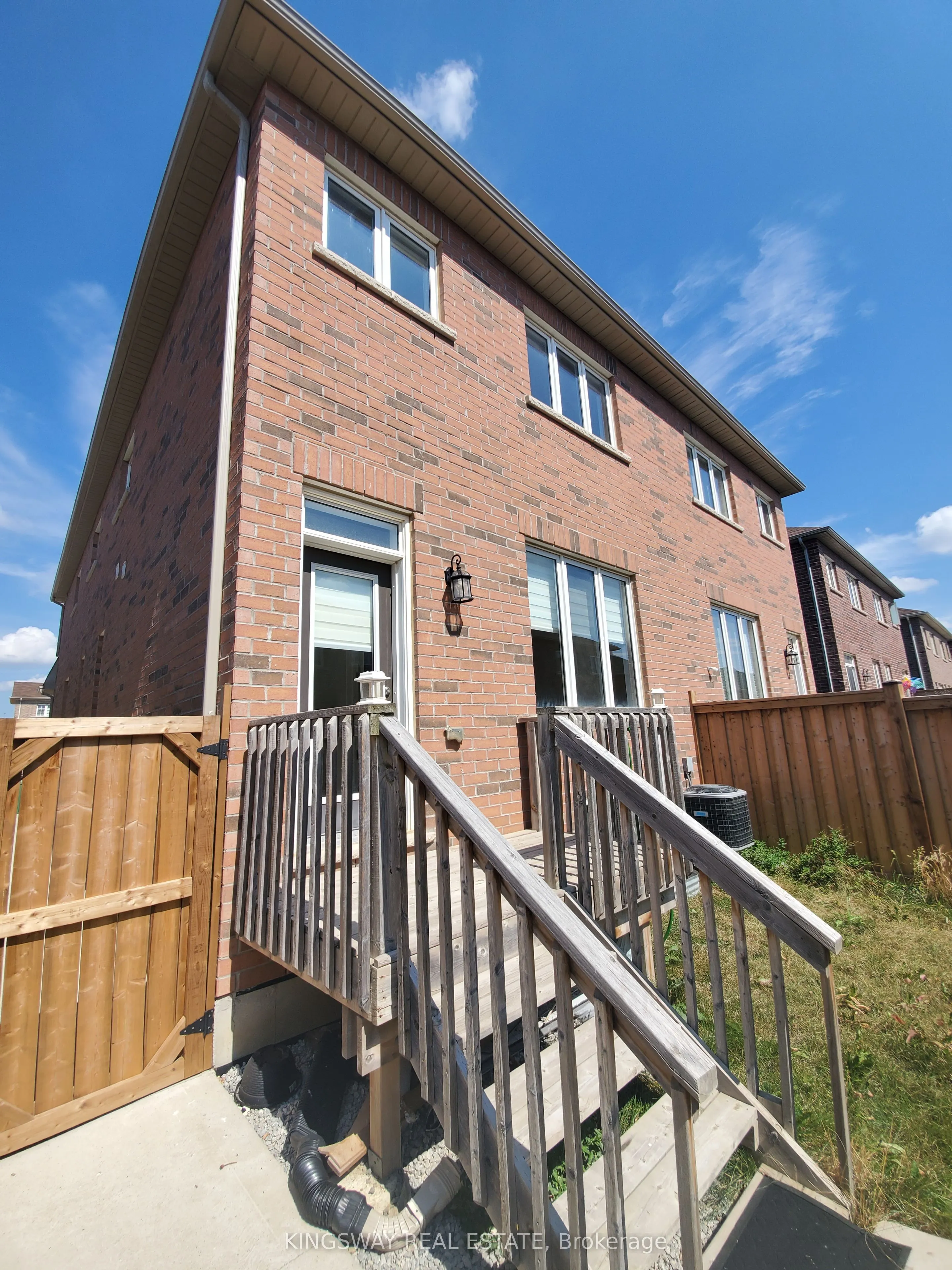 593 Remembrance Road, #upper