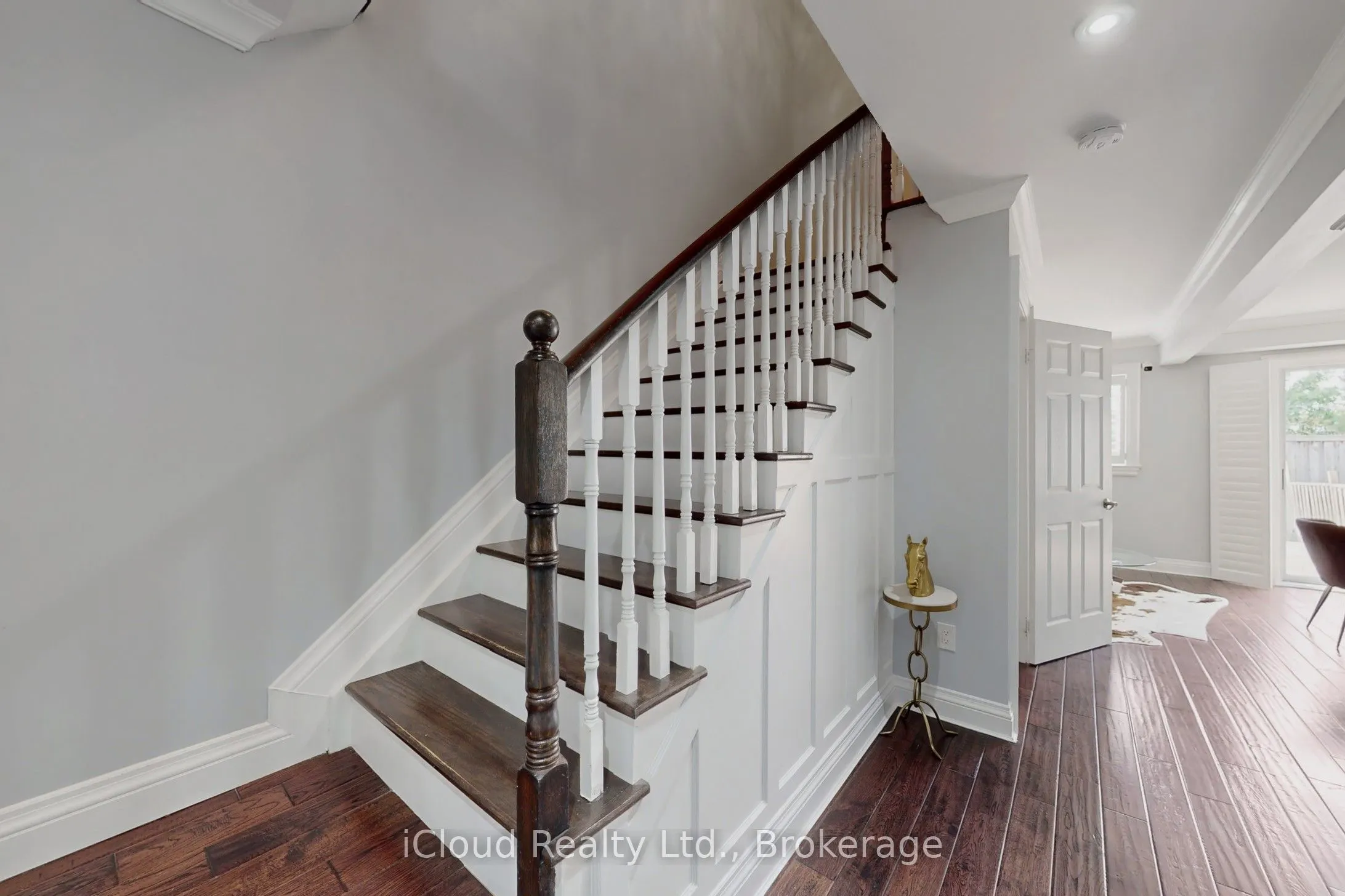 5138 Lampman Avenue