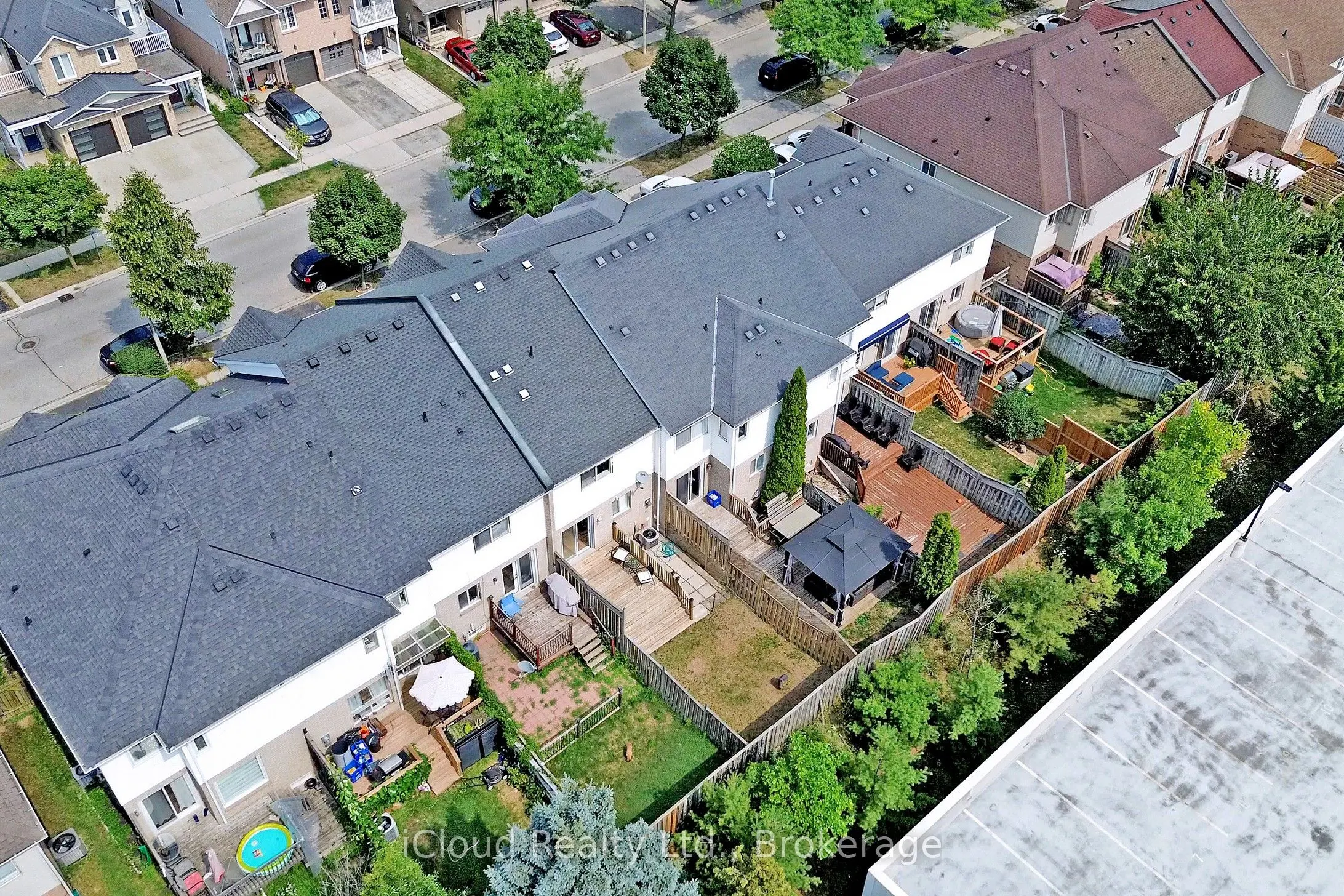 5138 Lampman Avenue