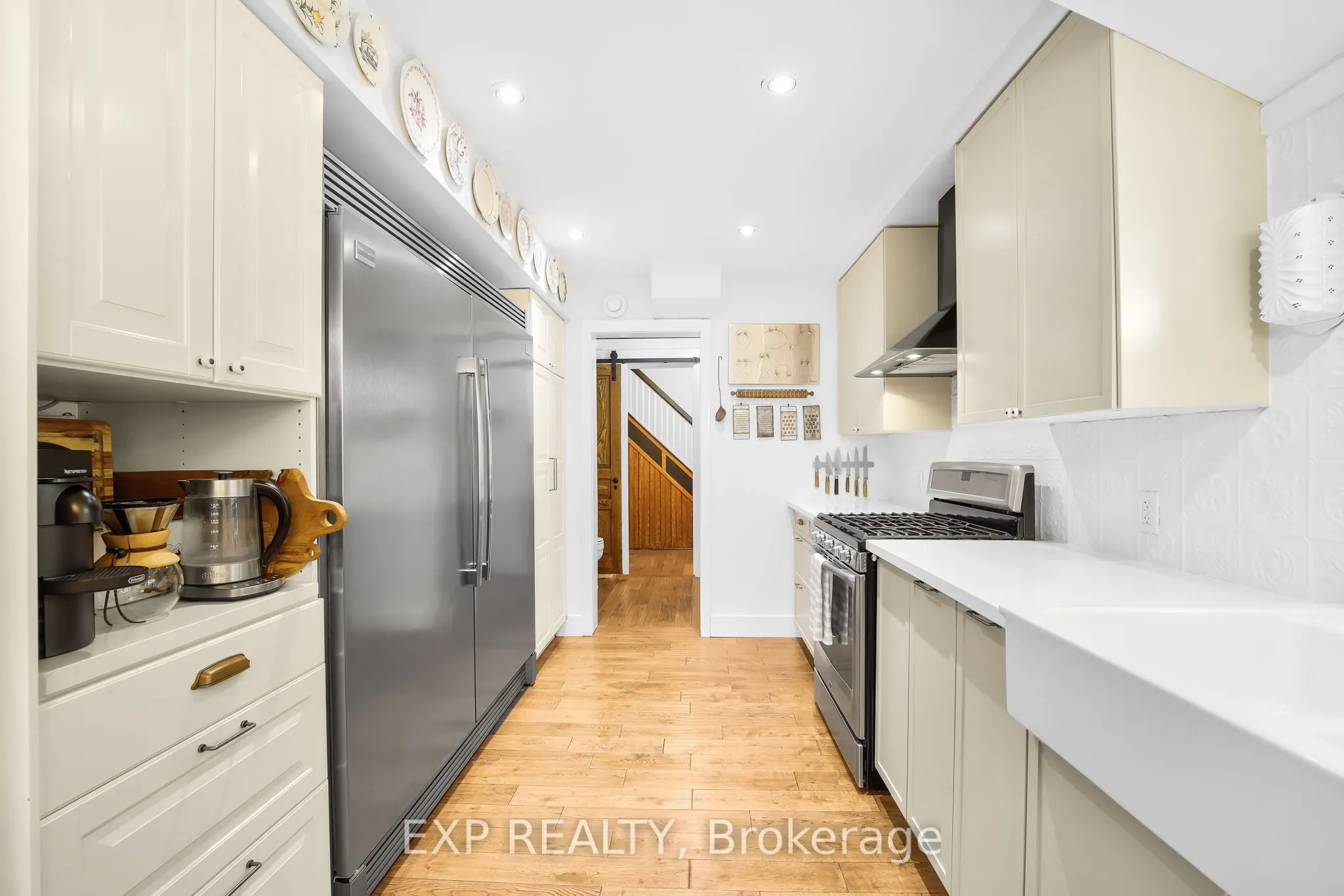 20 Elgin Street S