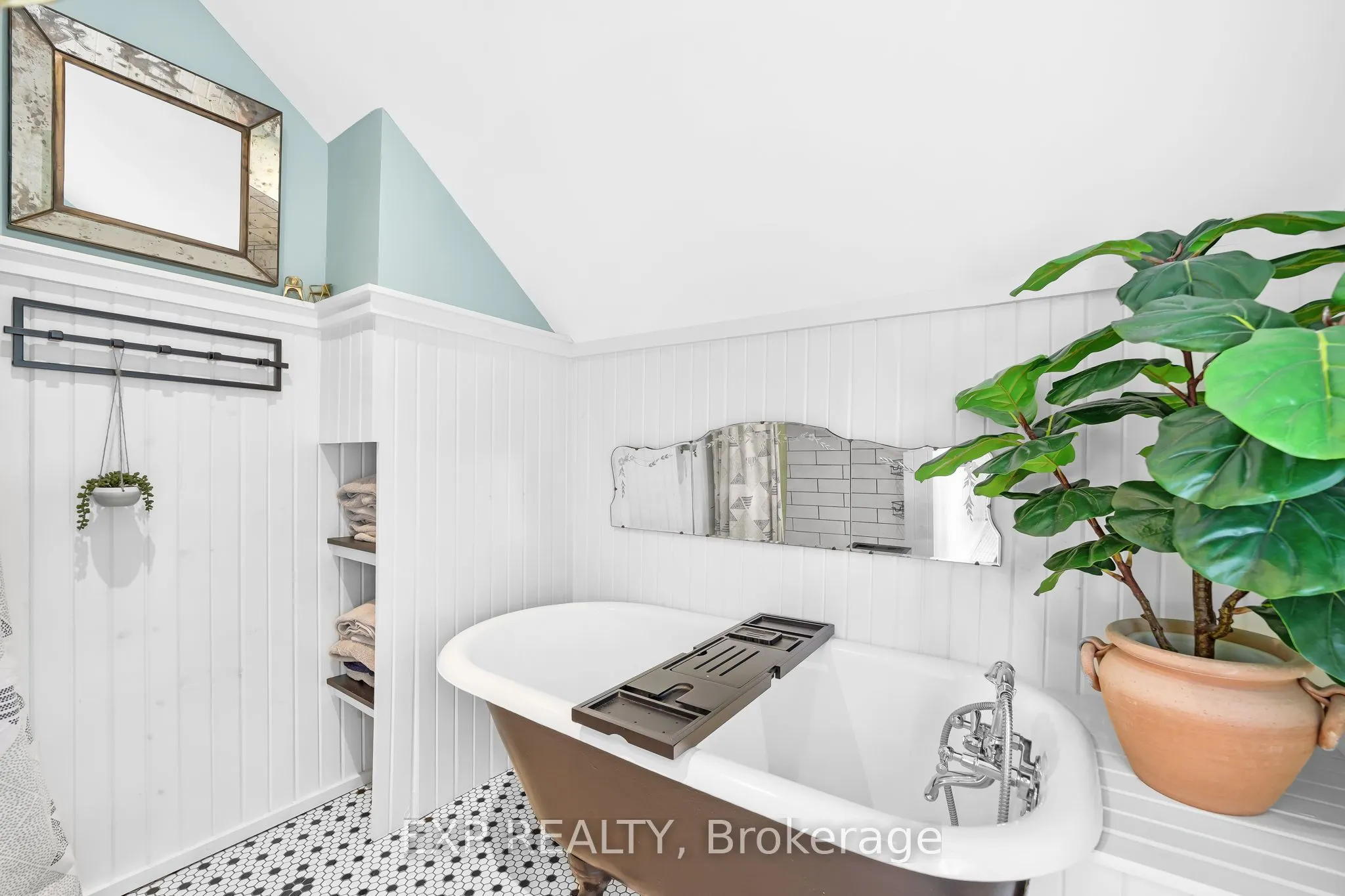 20 Elgin Street S