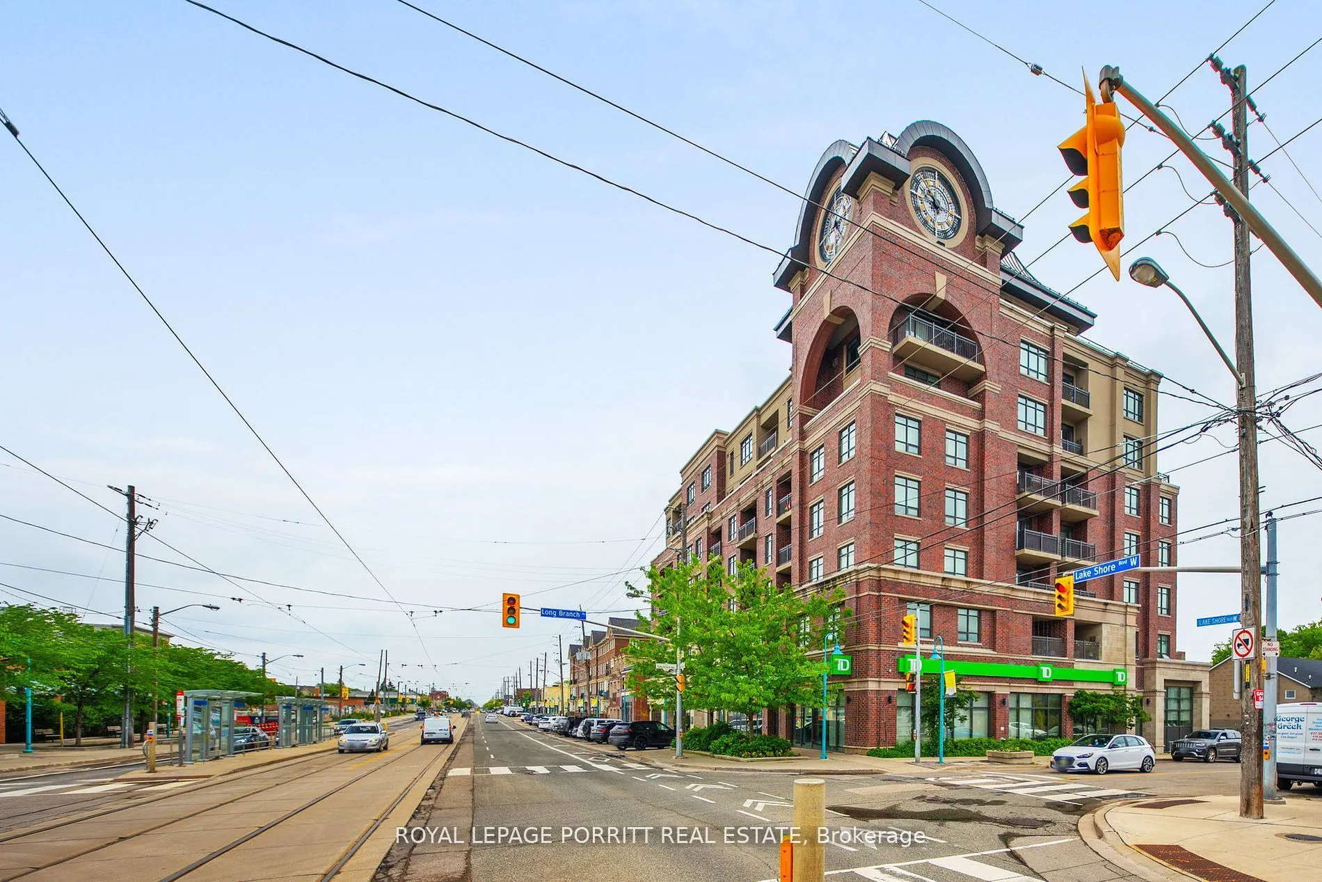 3563 Lake Shore Boulevard W, #404