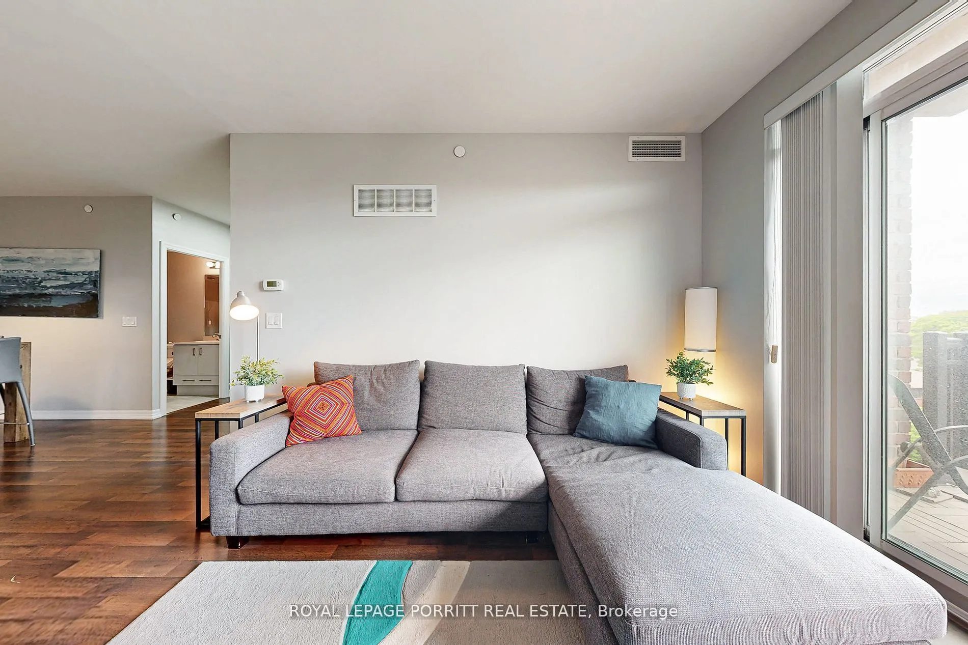 3563 Lake Shore Boulevard W, #404