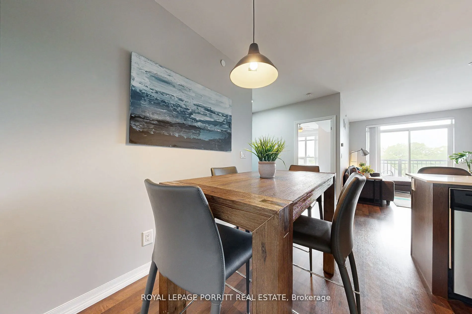 3563 Lake Shore Boulevard W, #404