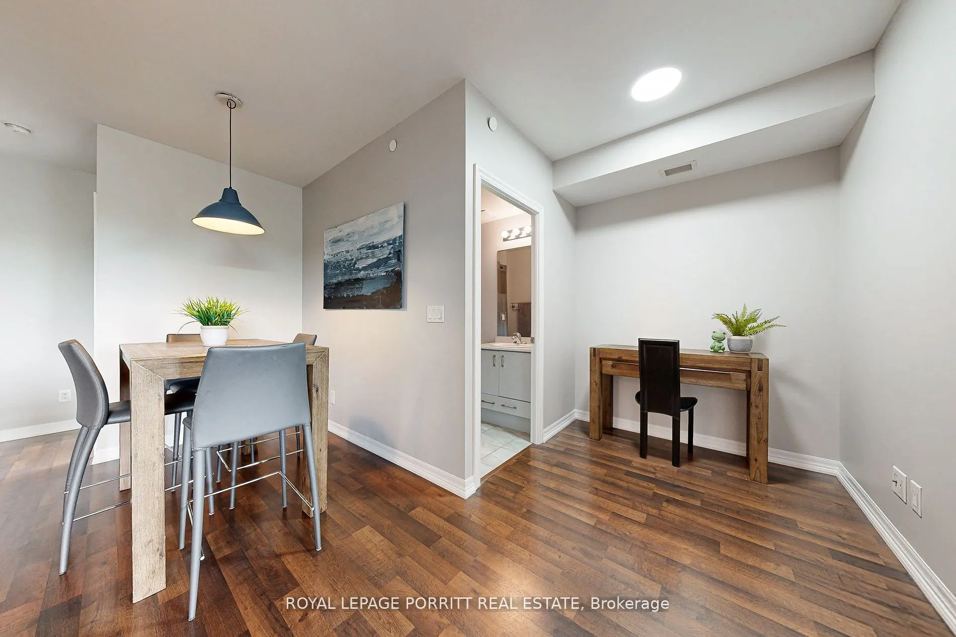 3563 Lake Shore Boulevard W, #404