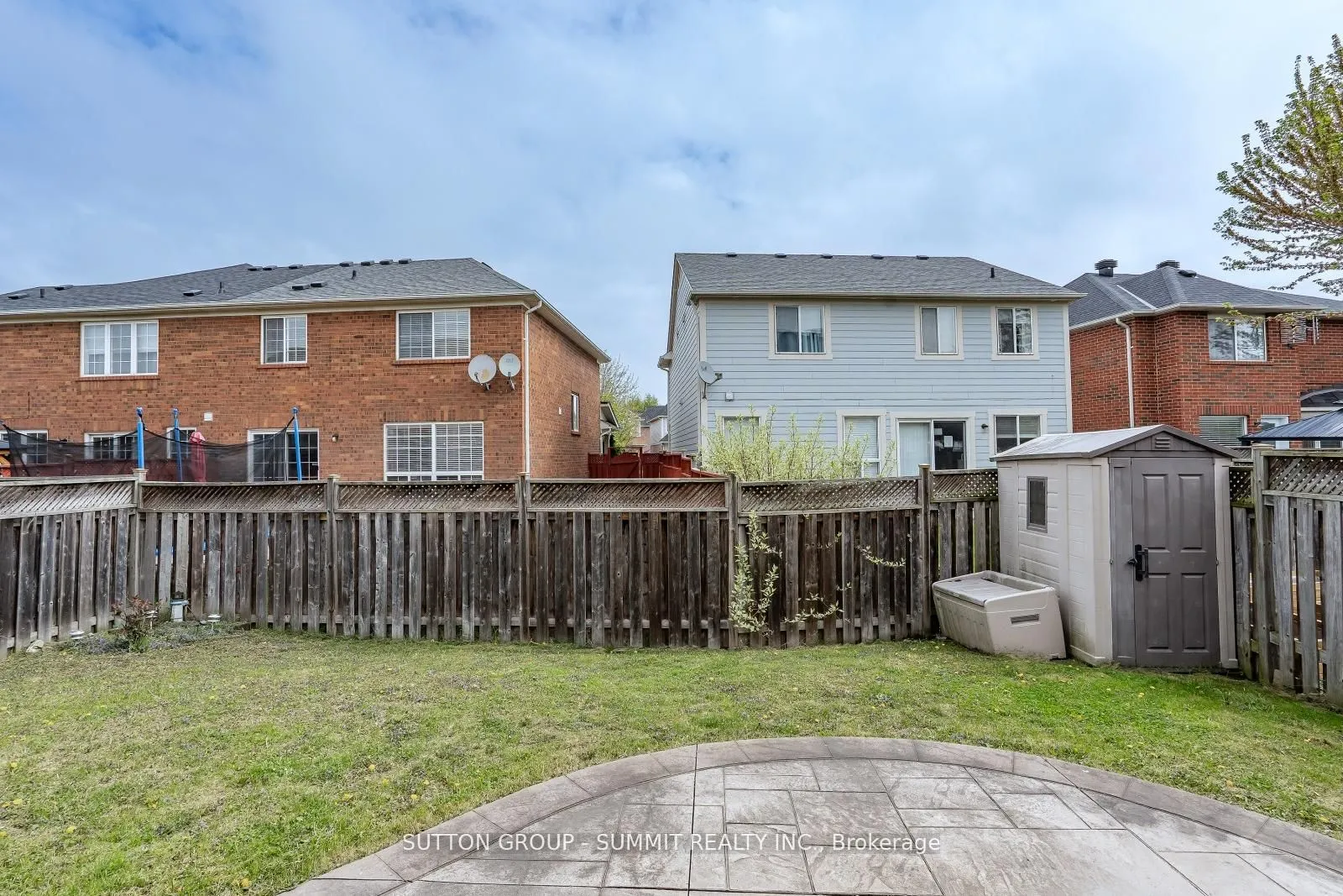 1283 Robson Crescent