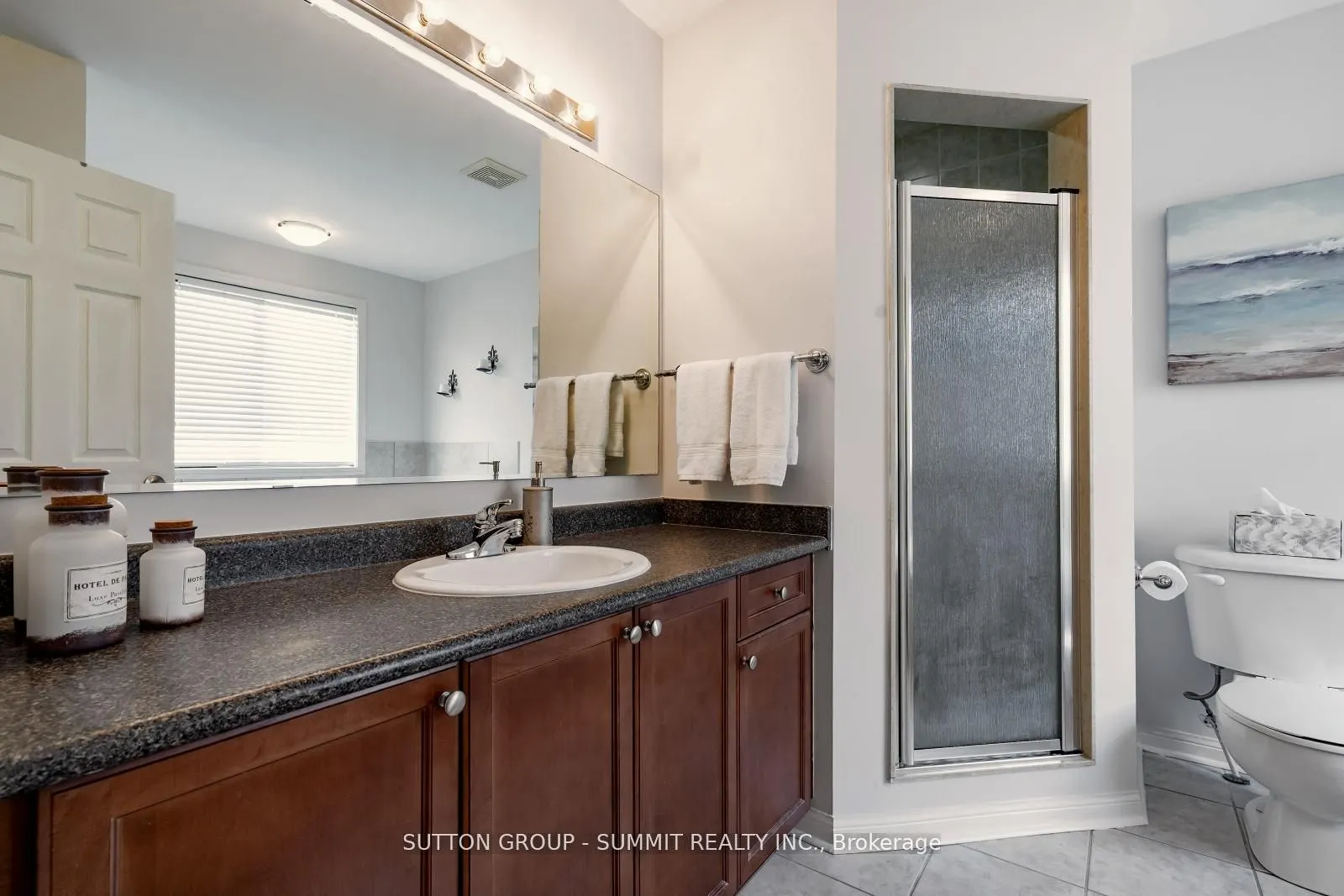 1283 Robson Crescent