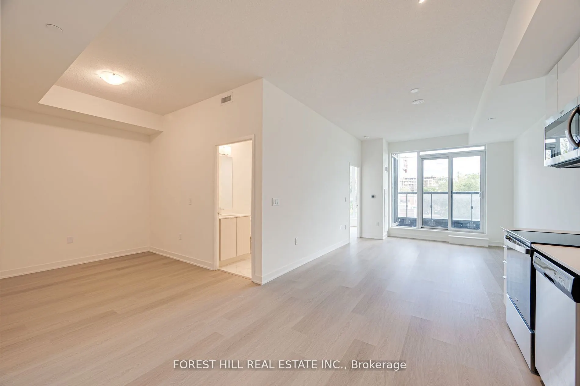 859 The Queensway, #201
