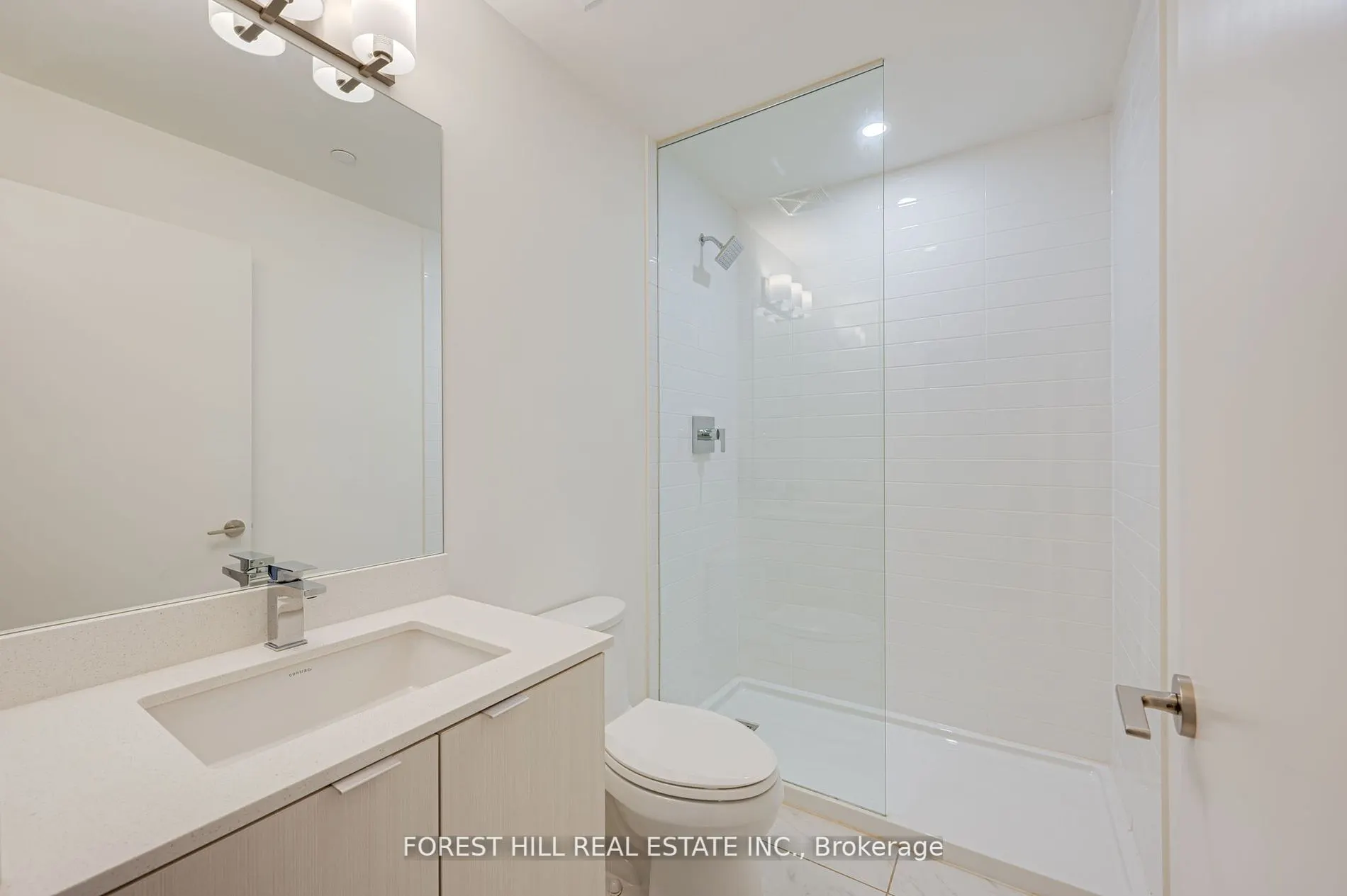 859 The Queensway, #201