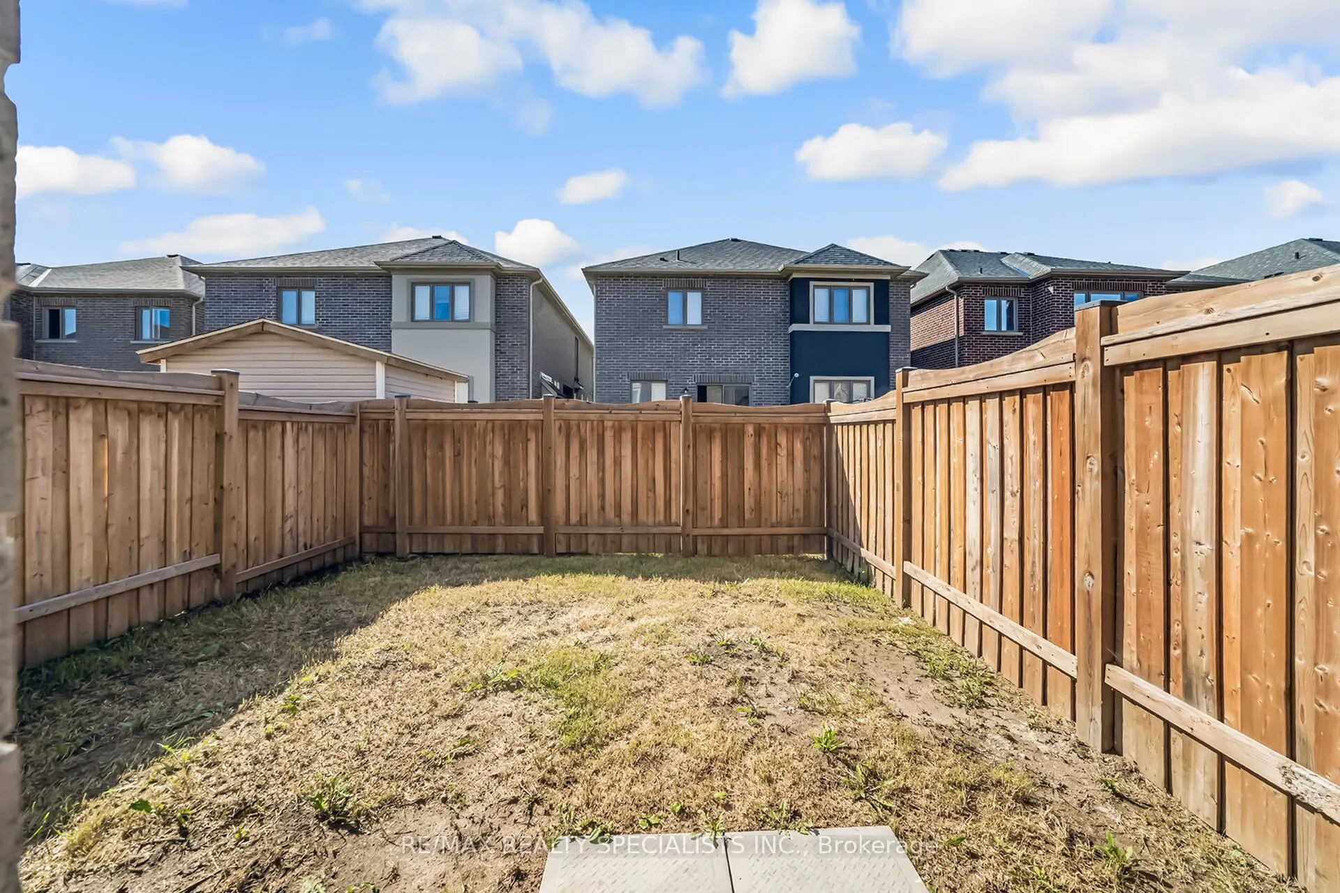16 Dalbeattie Drive
