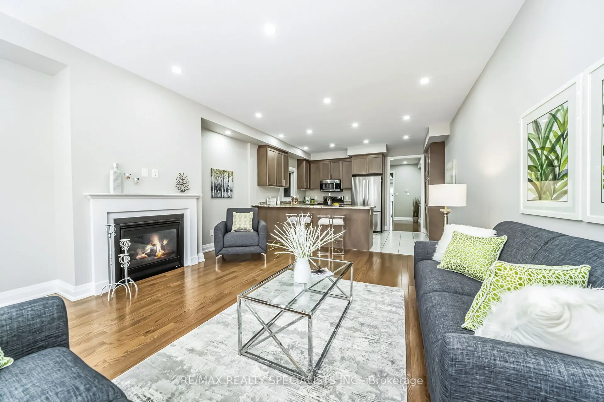 16 Dalbeattie Drive