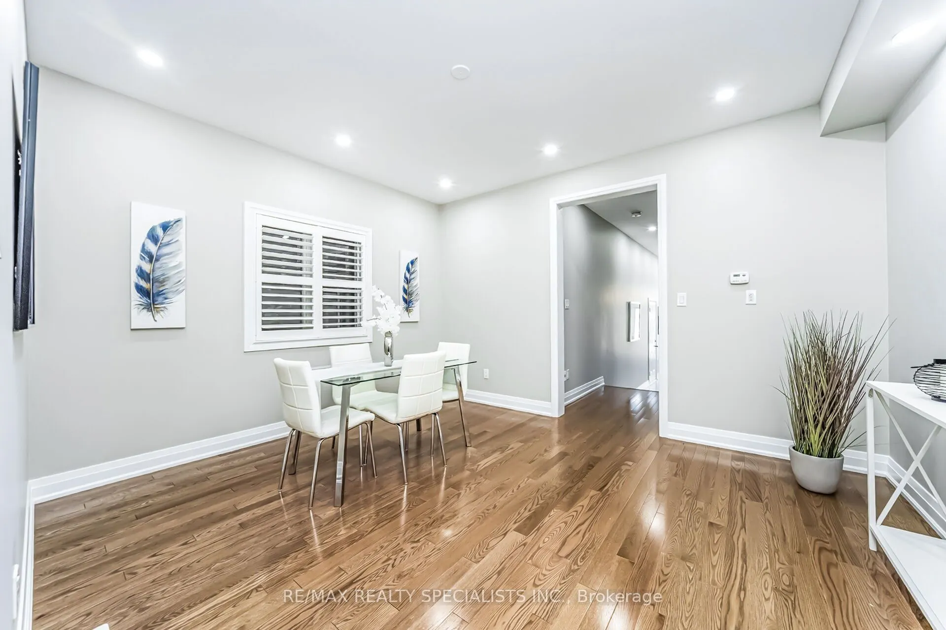 16 Dalbeattie Drive