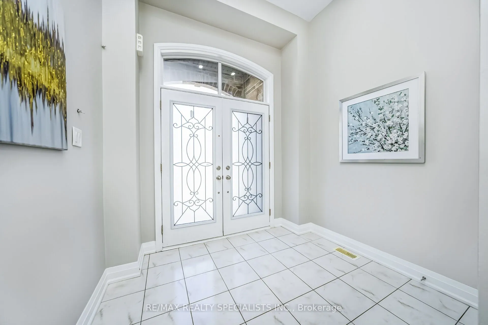 16 Dalbeattie Drive