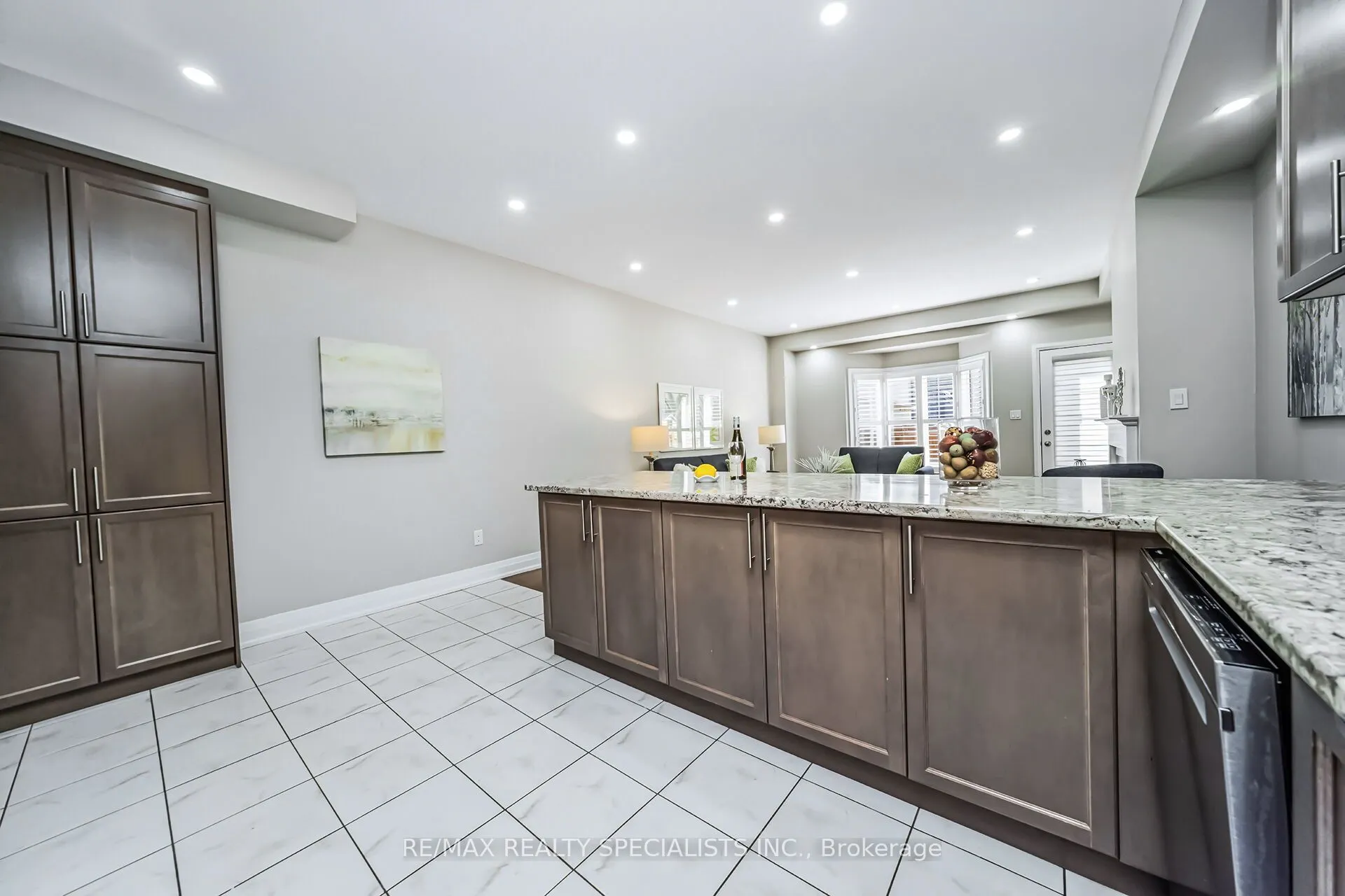 16 Dalbeattie Drive