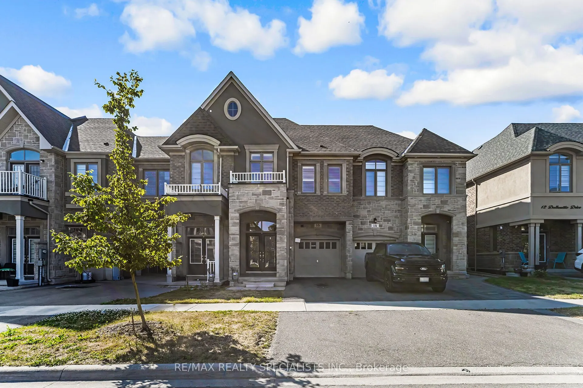 16 Dalbeattie Drive