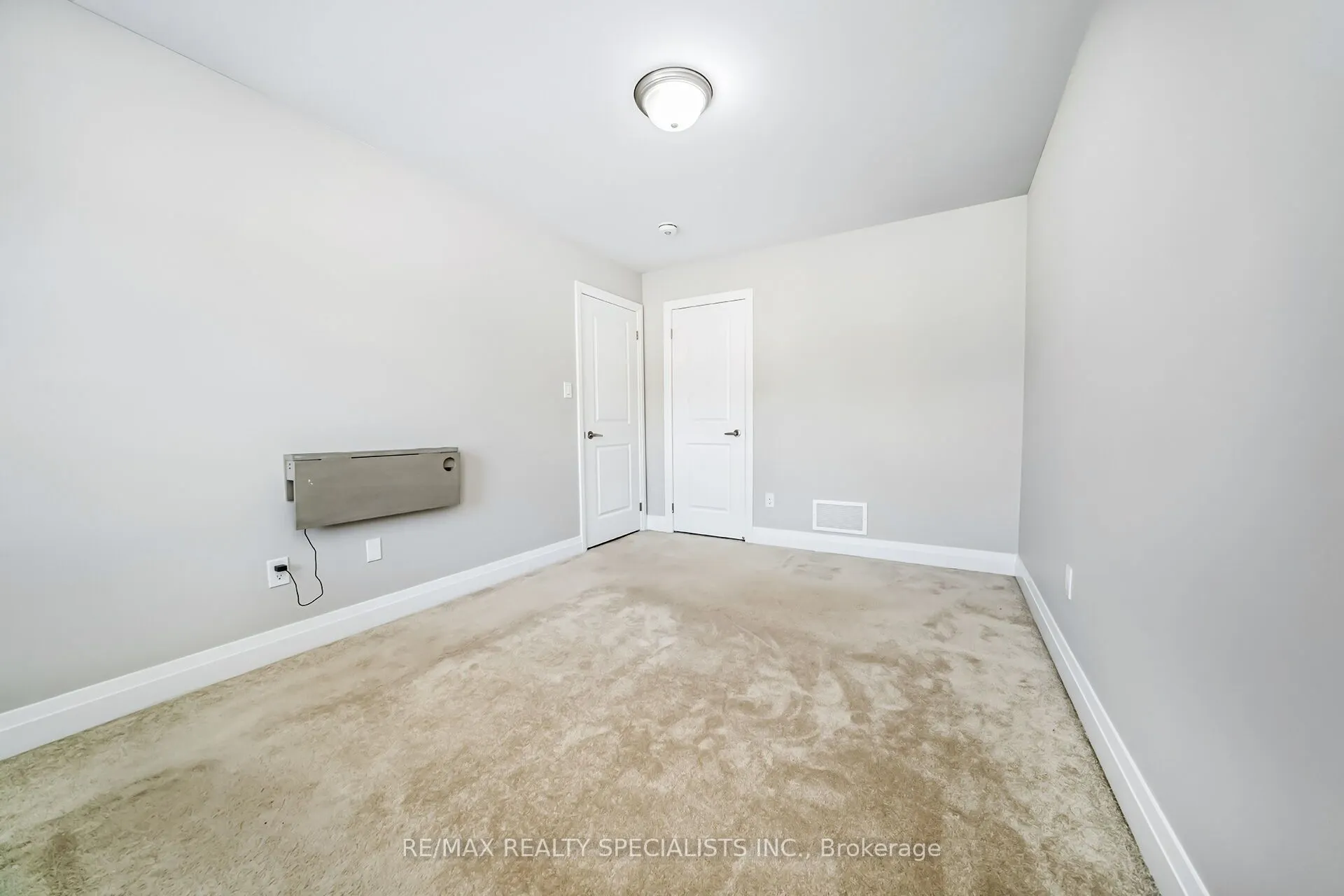 16 Dalbeattie Drive