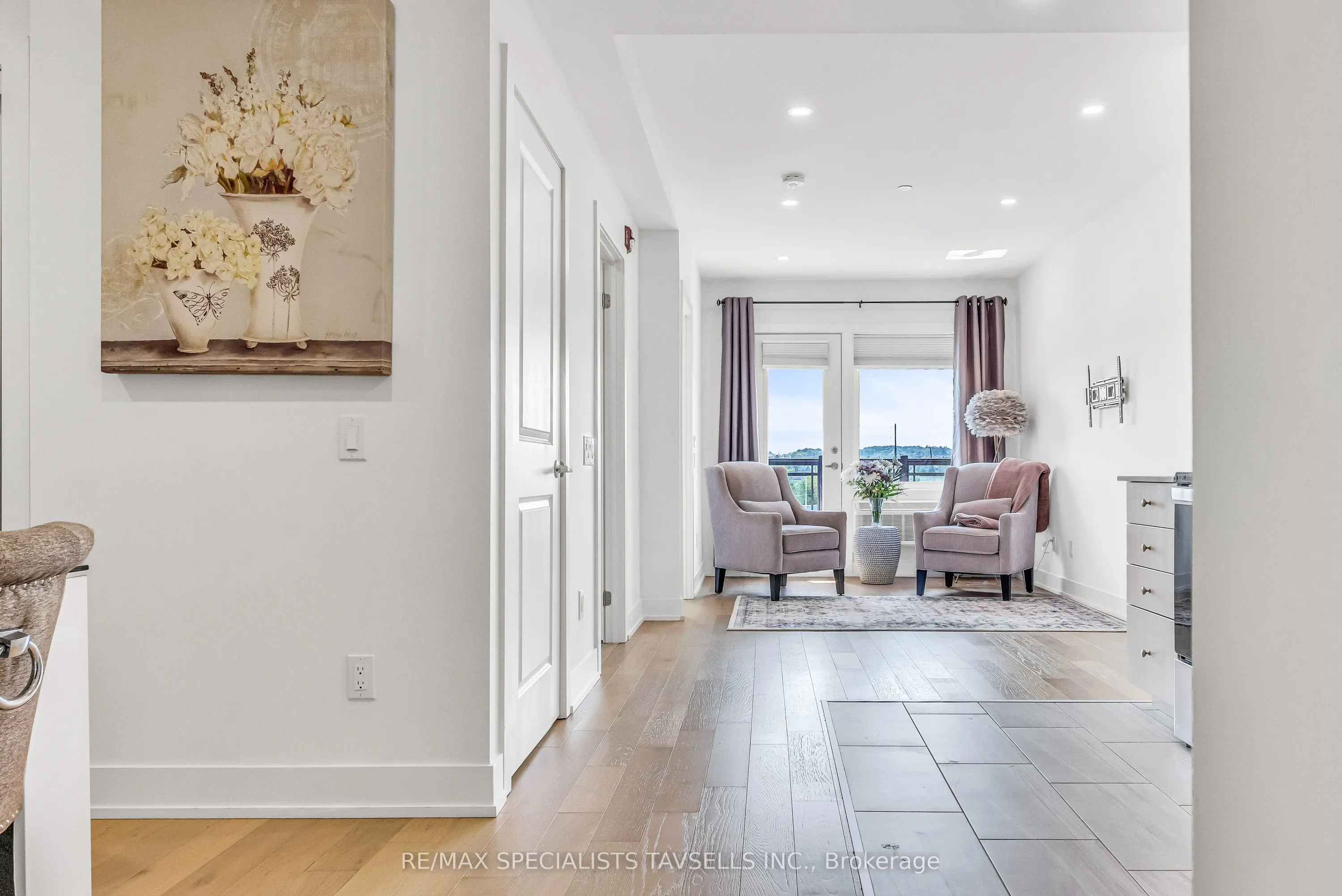 310 Broadway Avenue, #308