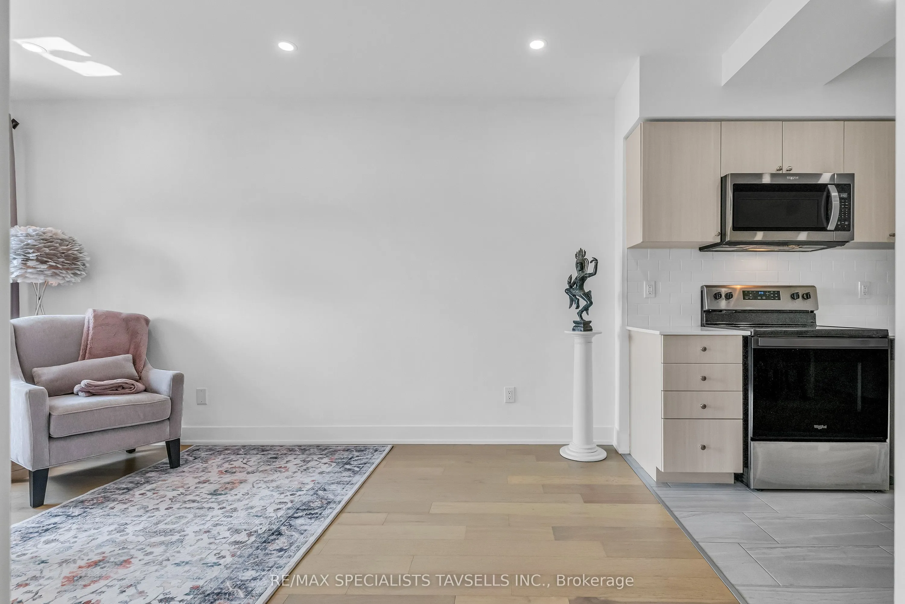 310 Broadway Avenue, #308