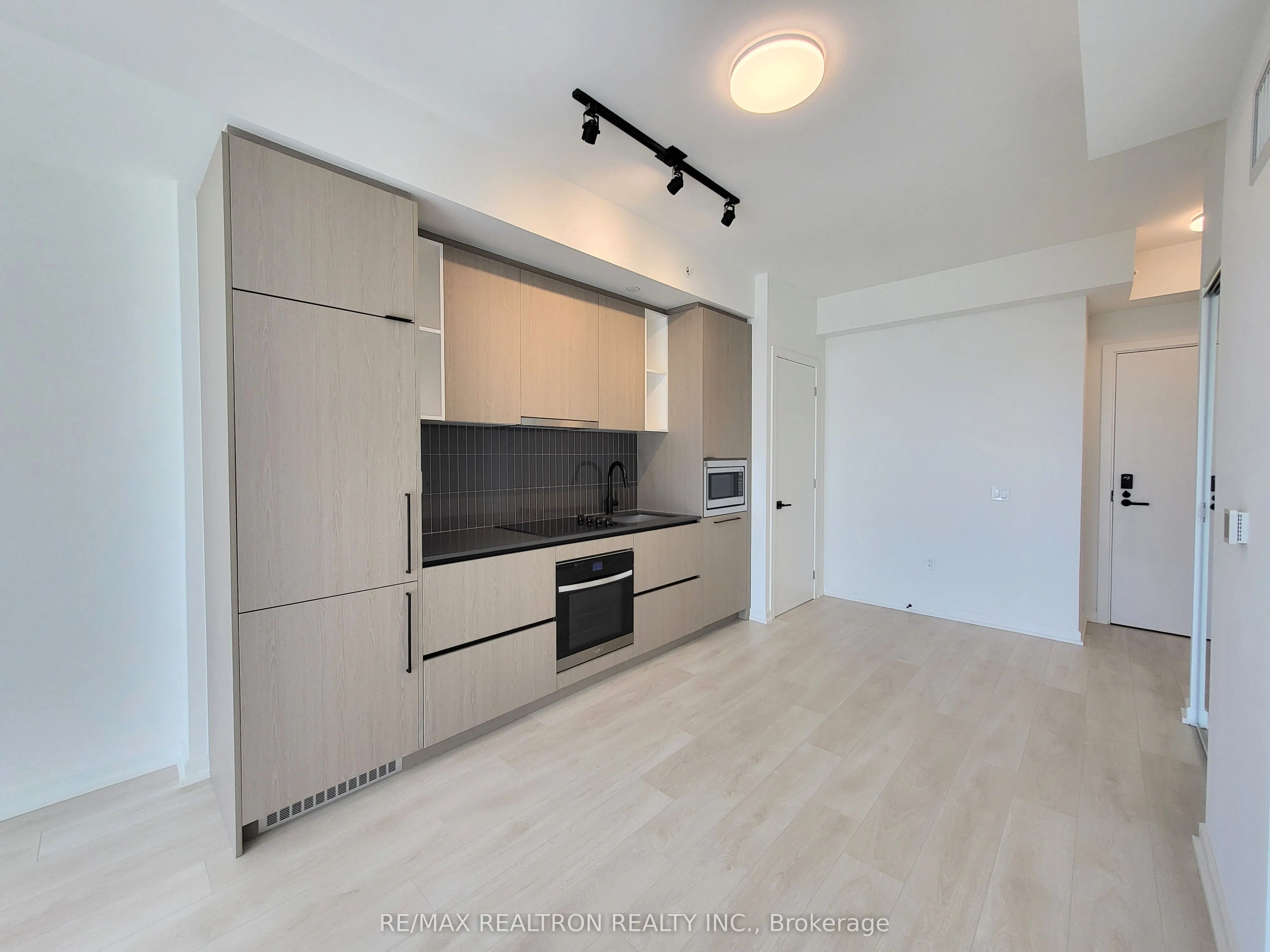 10 Graphophone Grove, #1302