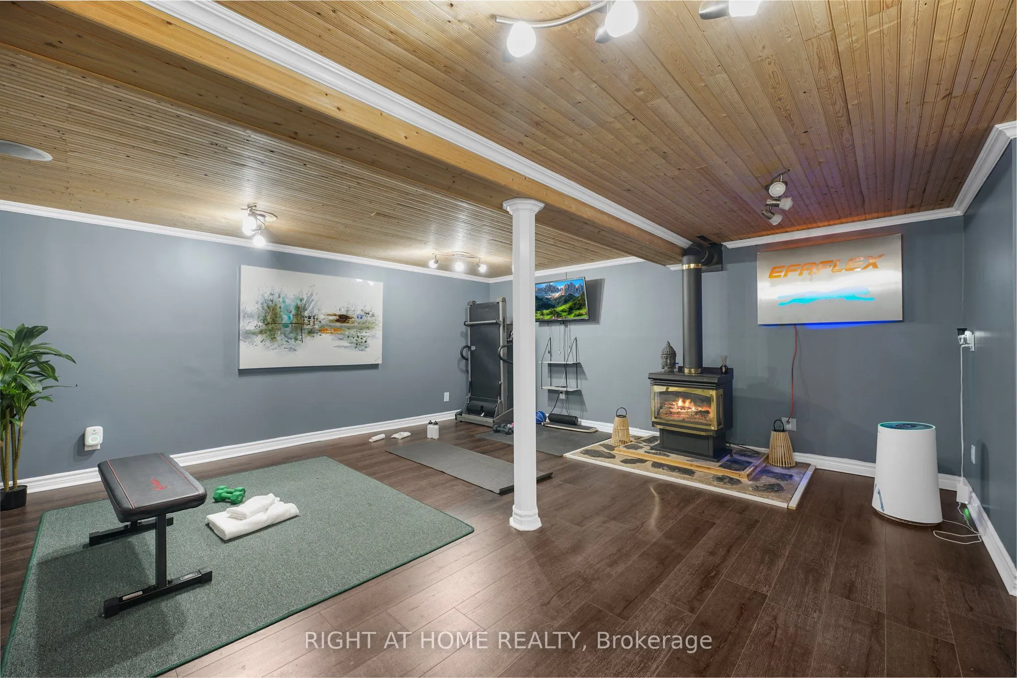 23 Huntingwood Crescent